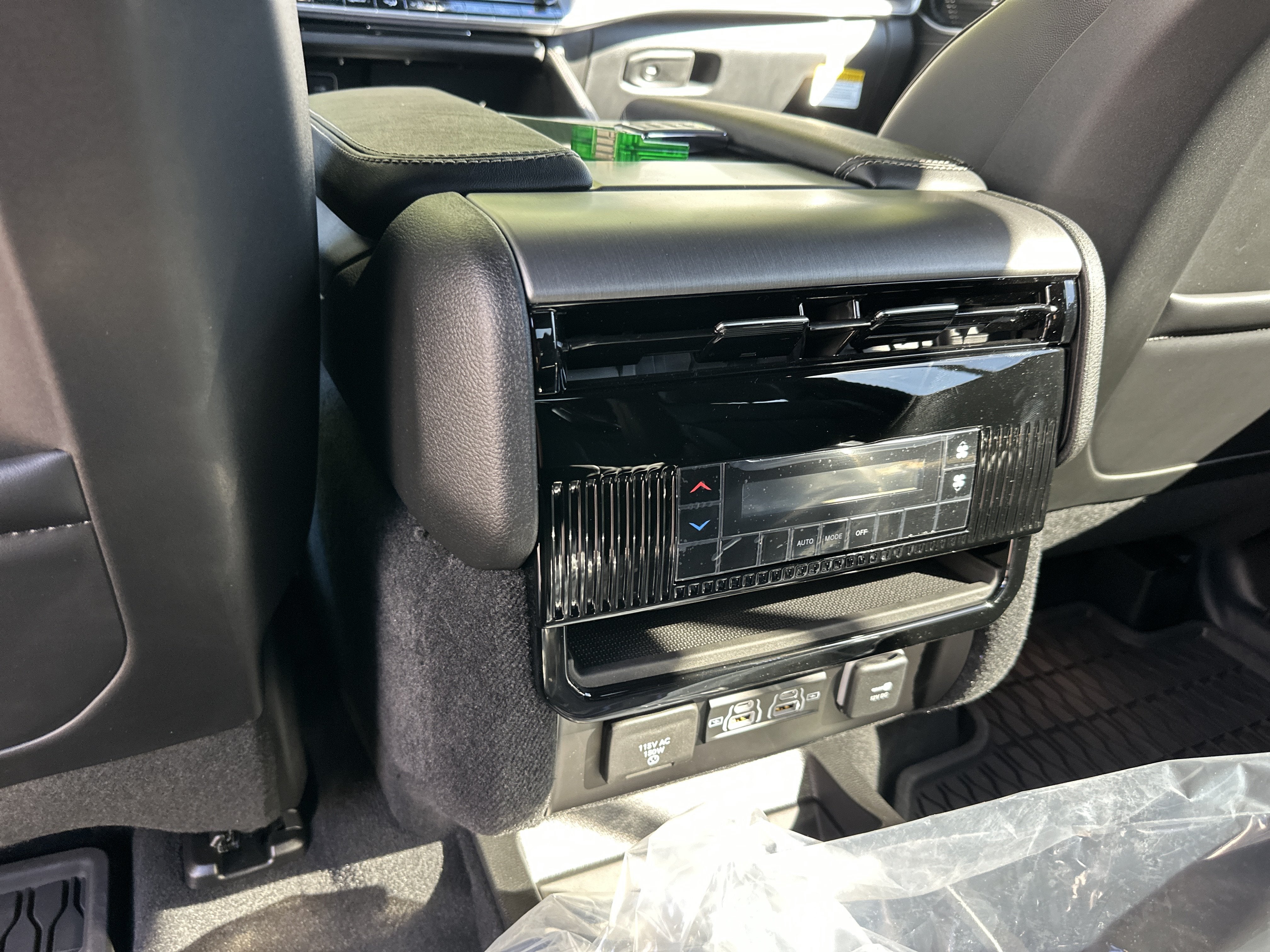 2027 Jeep Grand Wagoneer Upland