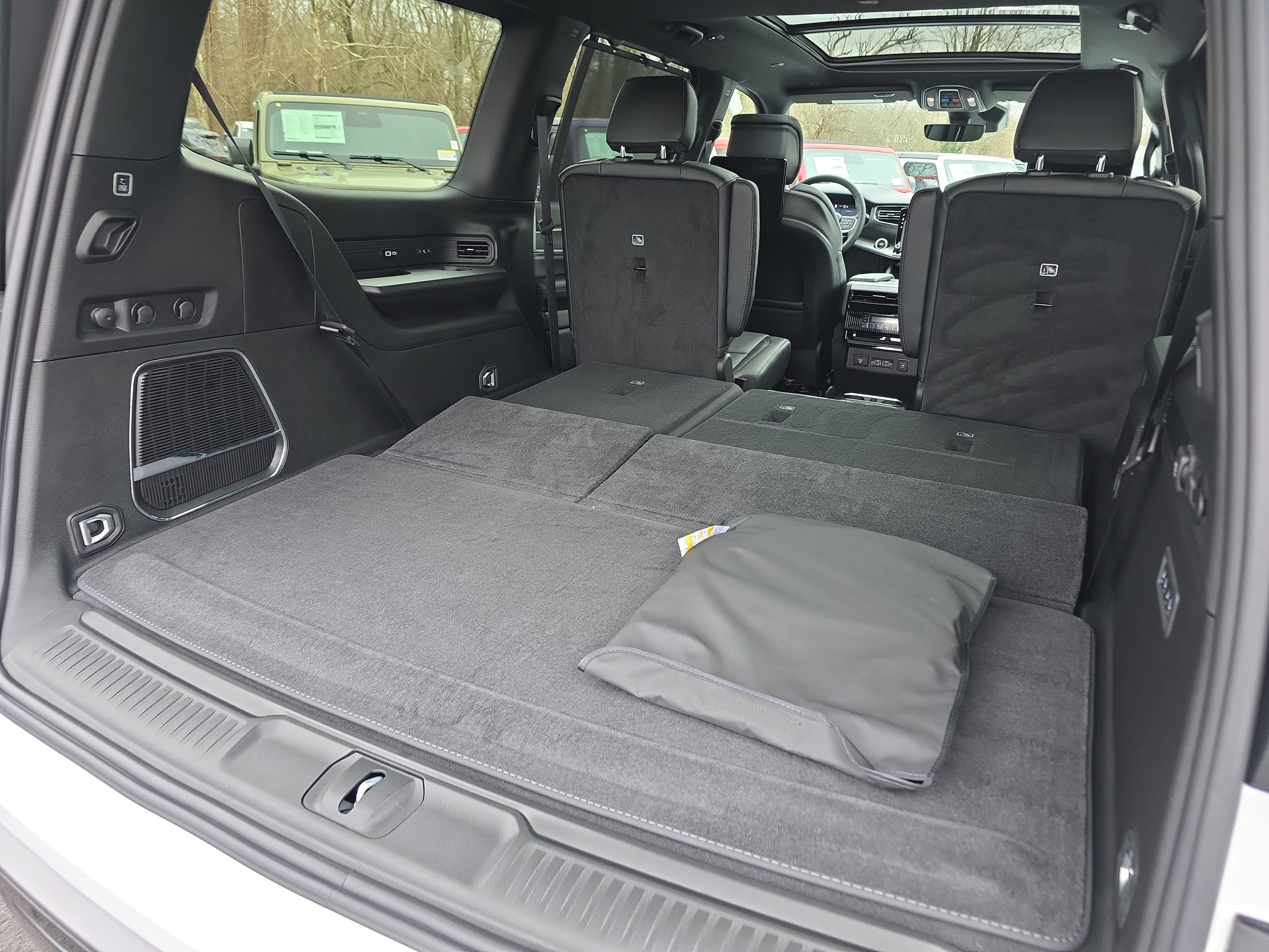 2026 Jeep Grand Wagoneer Limited Reserve