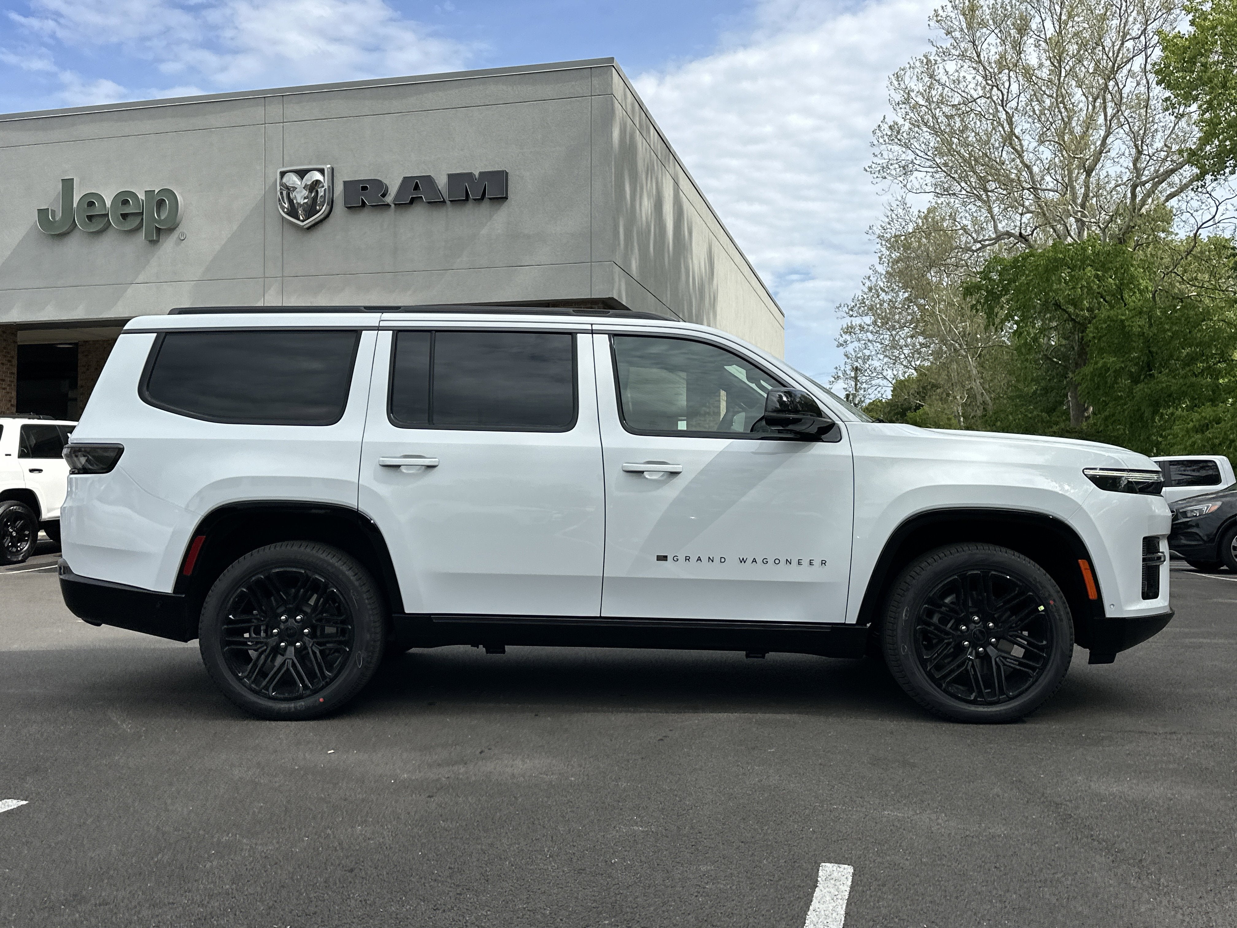 2026 Jeep Grand Wagoneer Limited Reserve