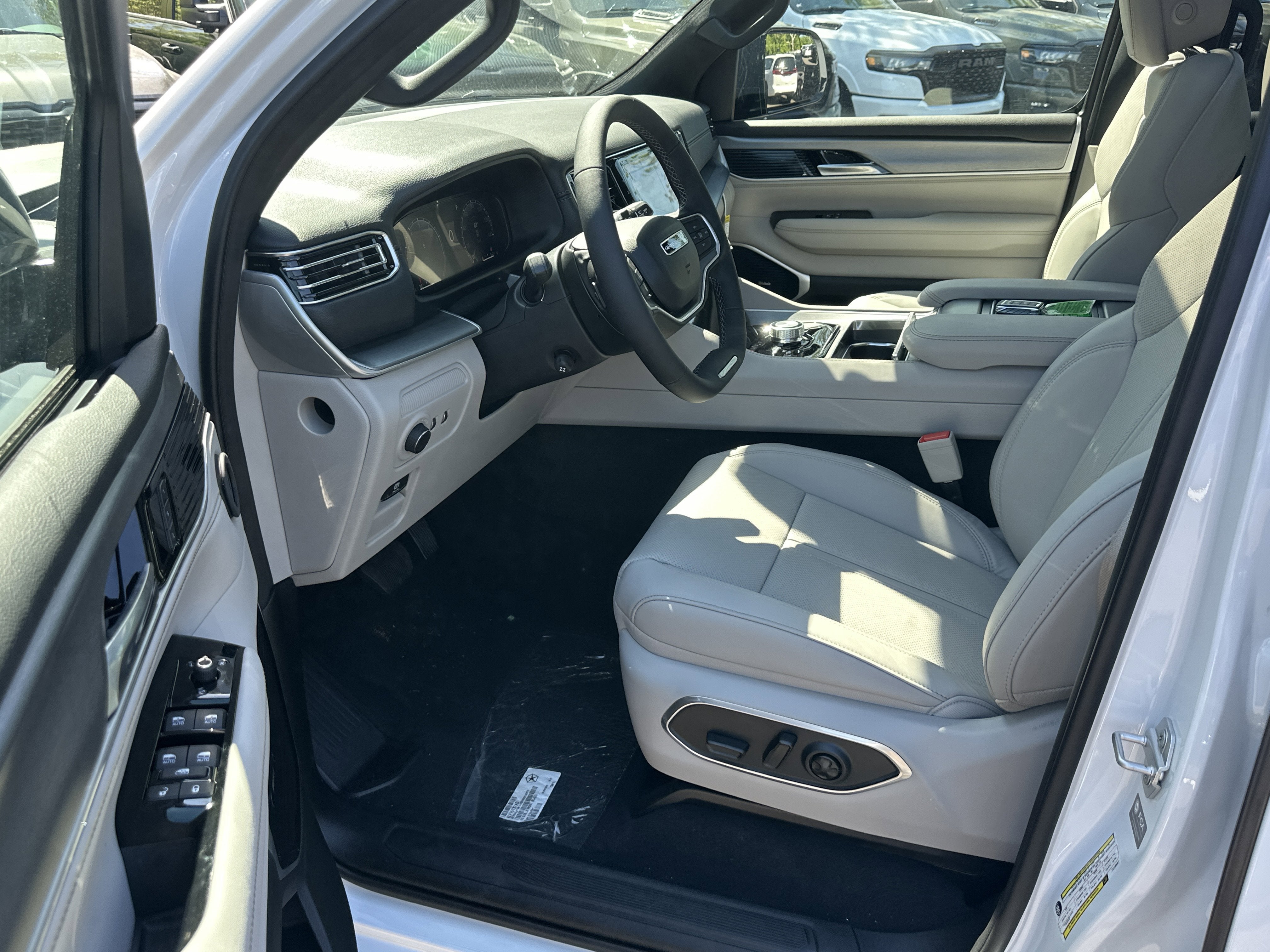 2026 Jeep Grand Wagoneer Limited Altitude
