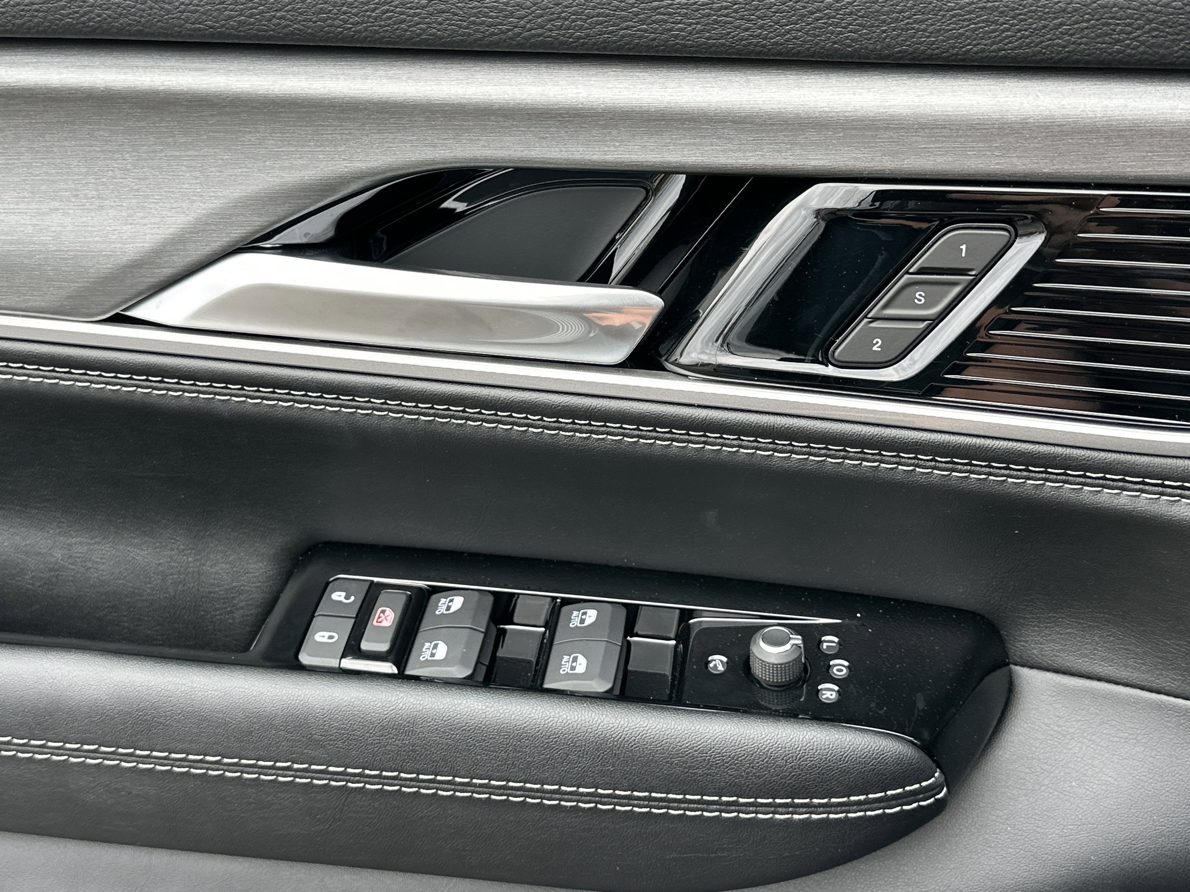 2026 Jeep Grand Wagoneer Limited Reserve