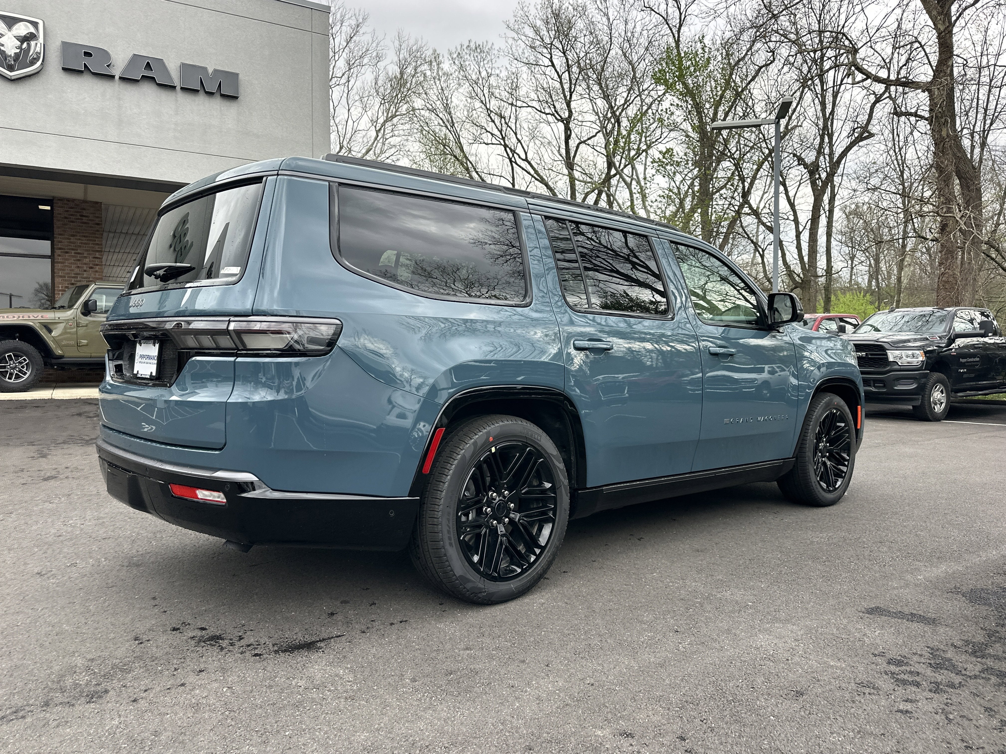 2026 Jeep Grand Wagoneer Limited Reserve