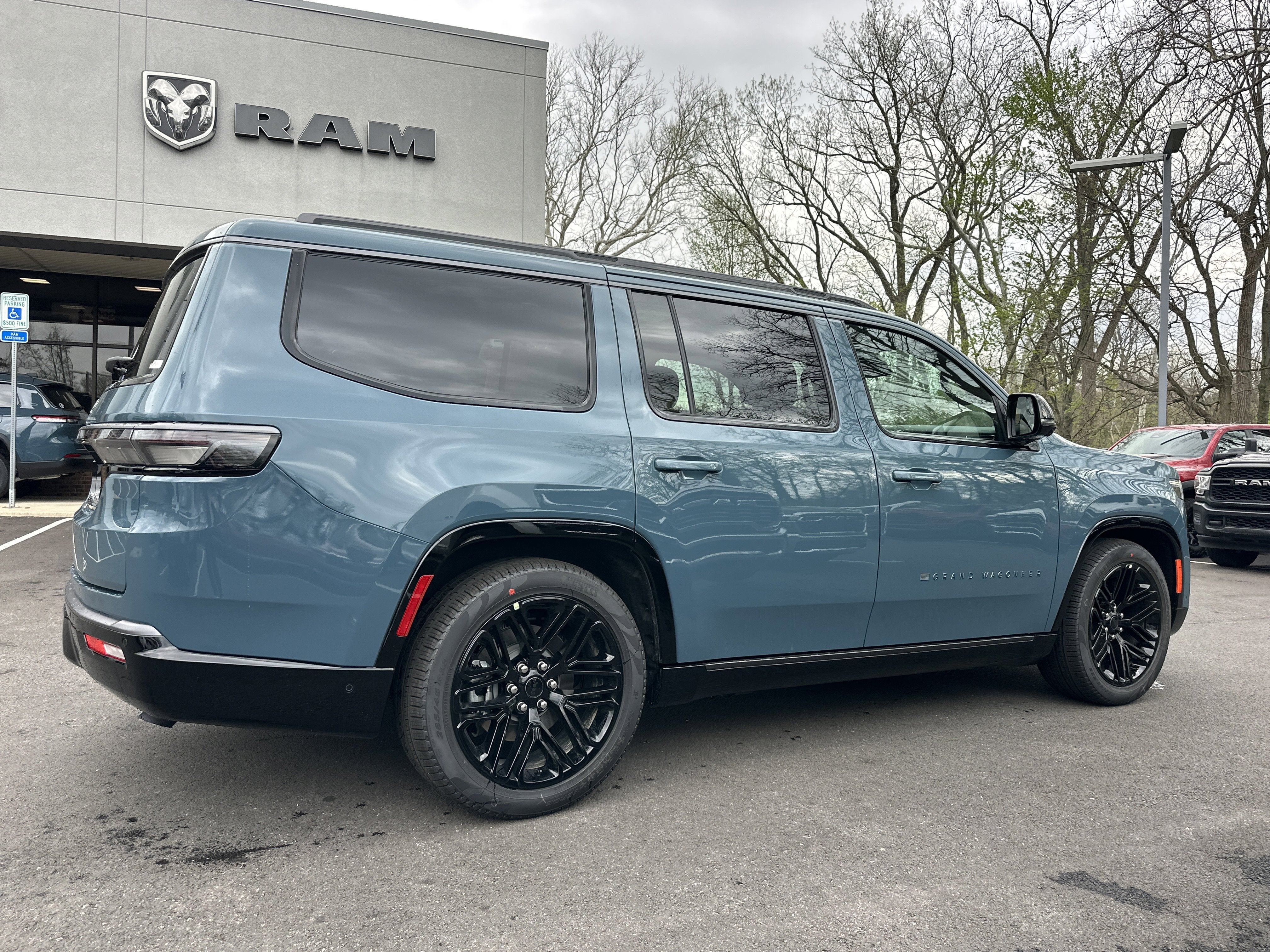 2026 Jeep Grand Wagoneer Limited Reserve