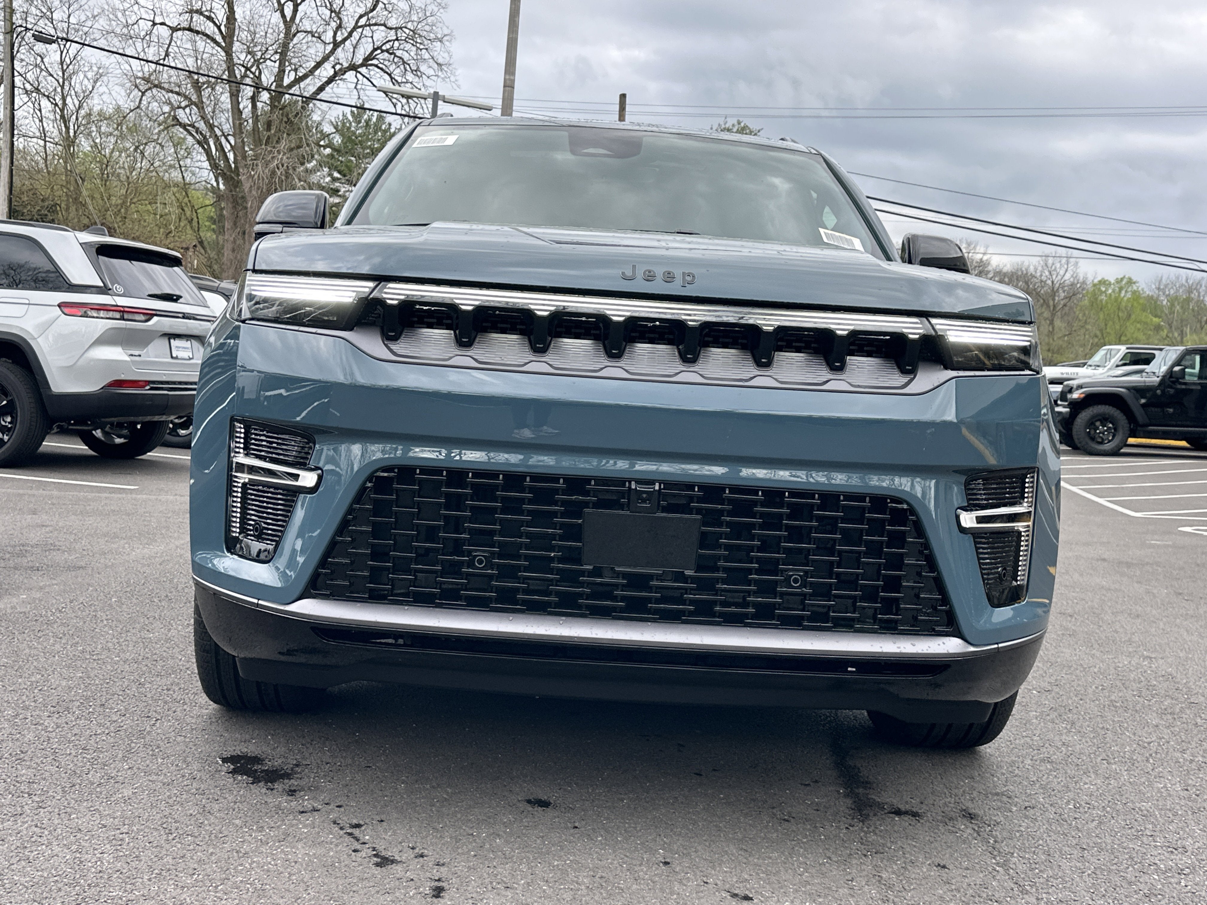 2026 Jeep Grand Wagoneer Limited Reserve