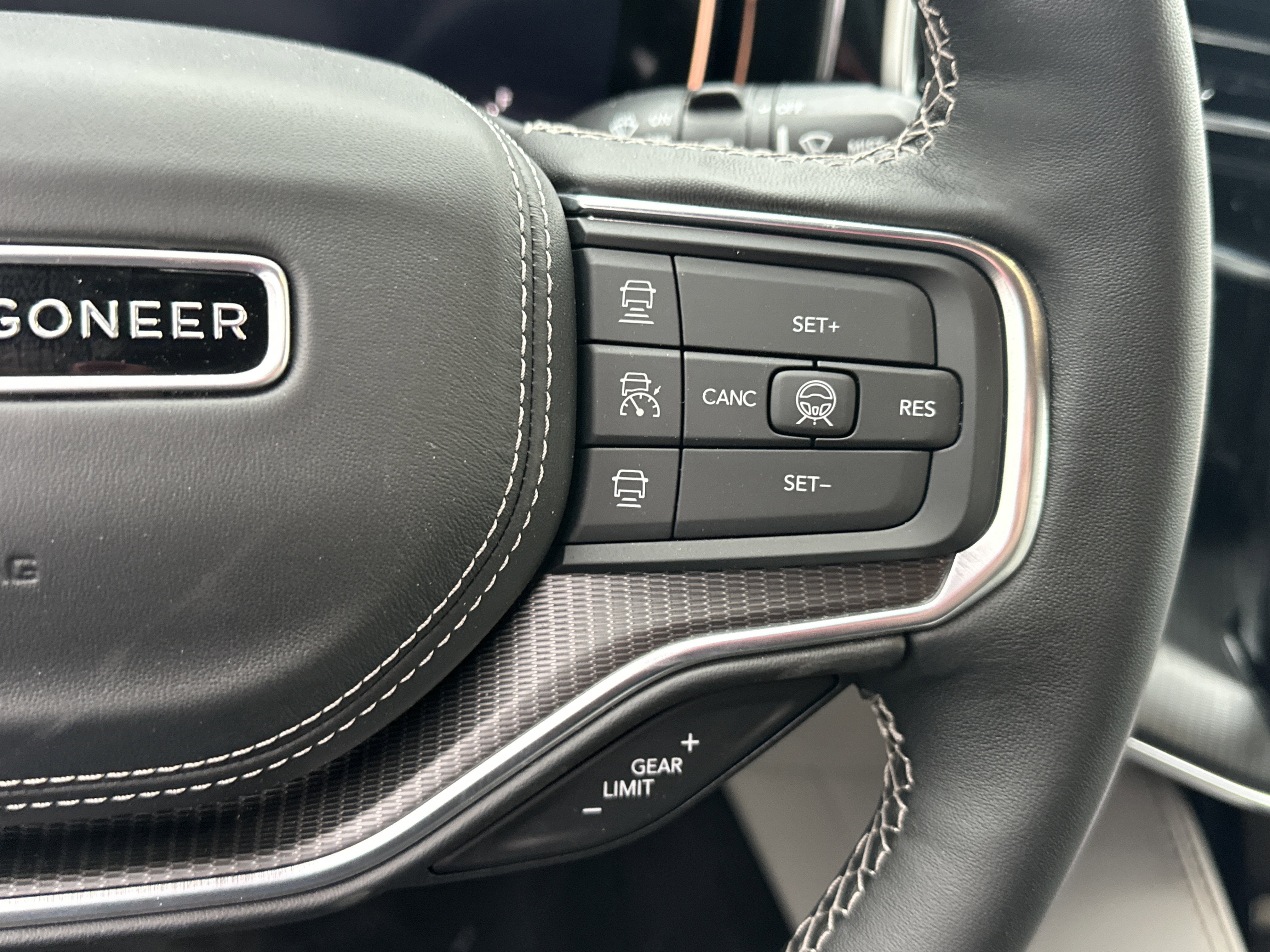 2026 Jeep Grand Wagoneer Summit Obsidian