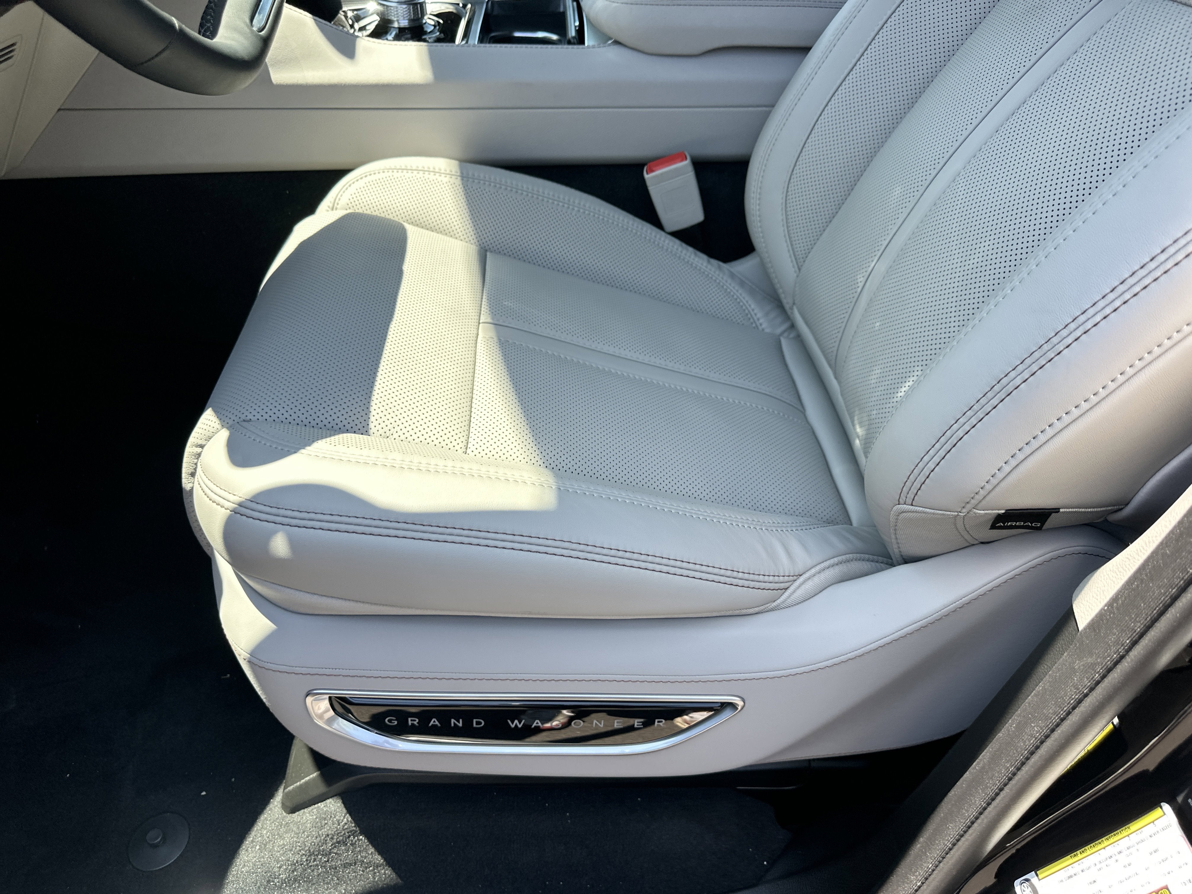2026 Jeep Grand Wagoneer Summit Reserve