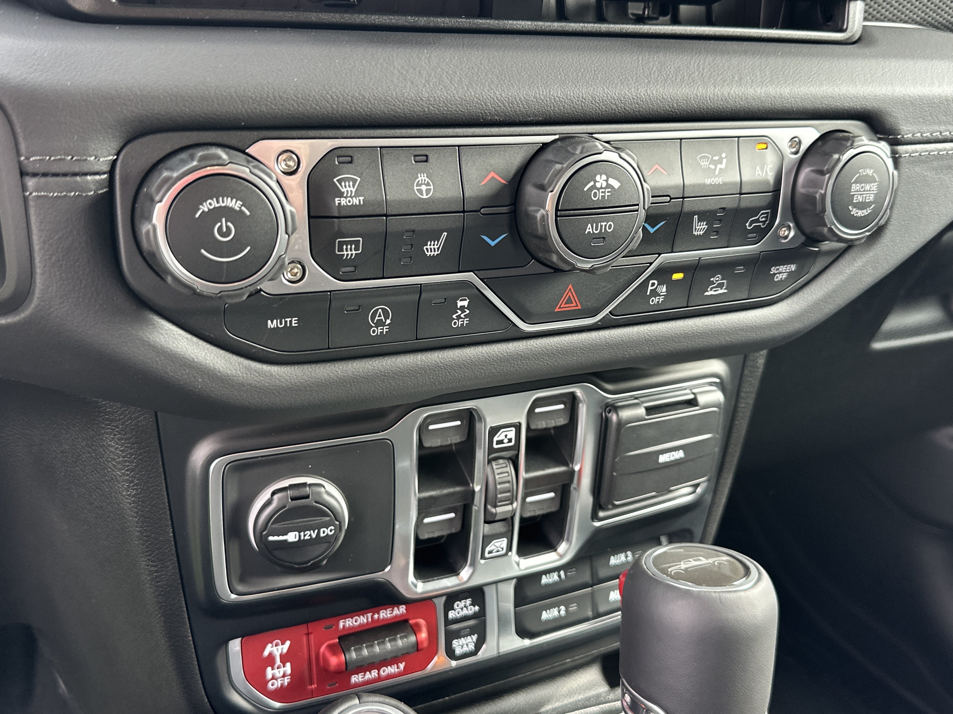 2027 Jeep Gladiator Base