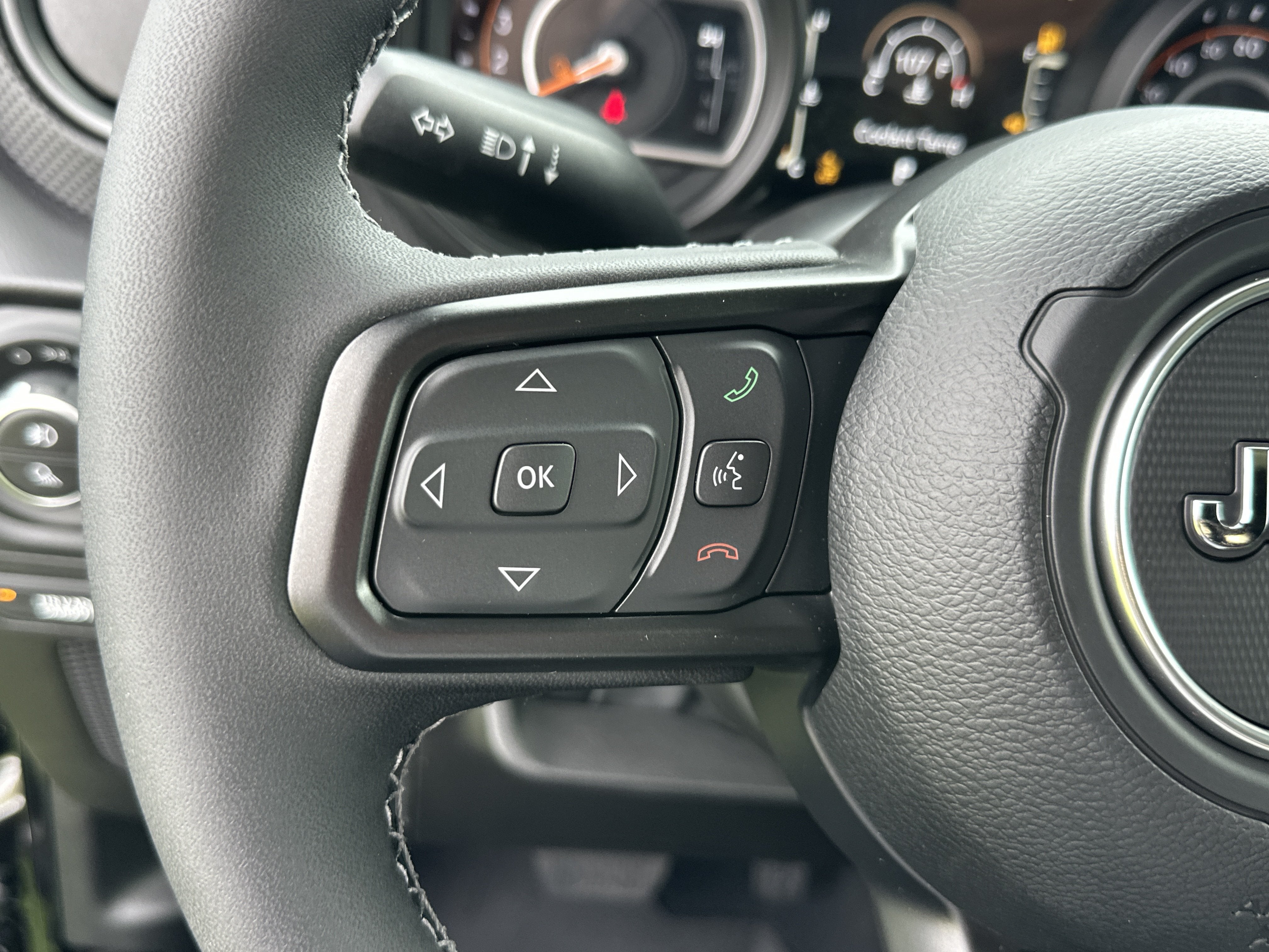 2027 Jeep Gladiator Base