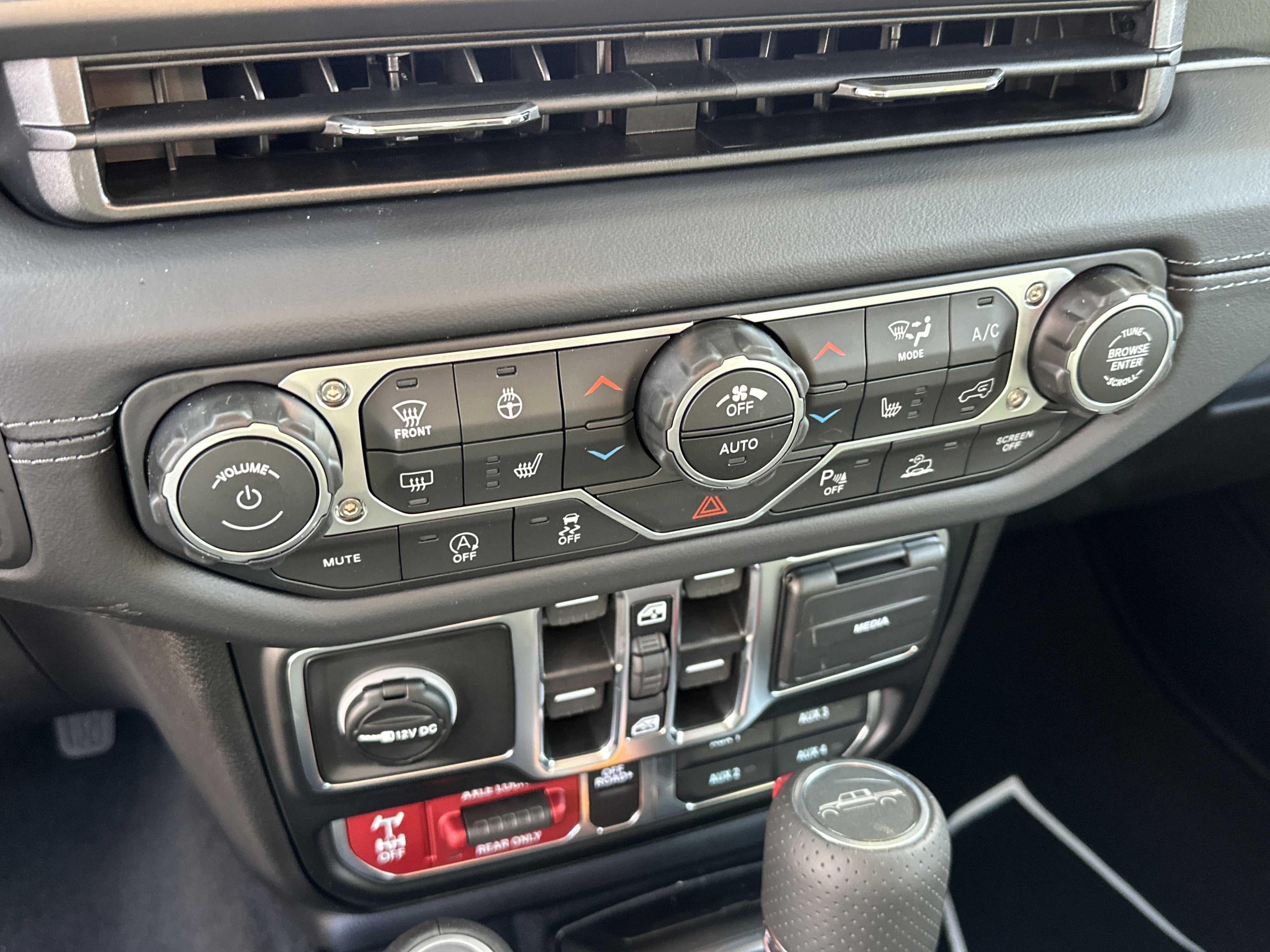 2026 Jeep Gladiator Mojave