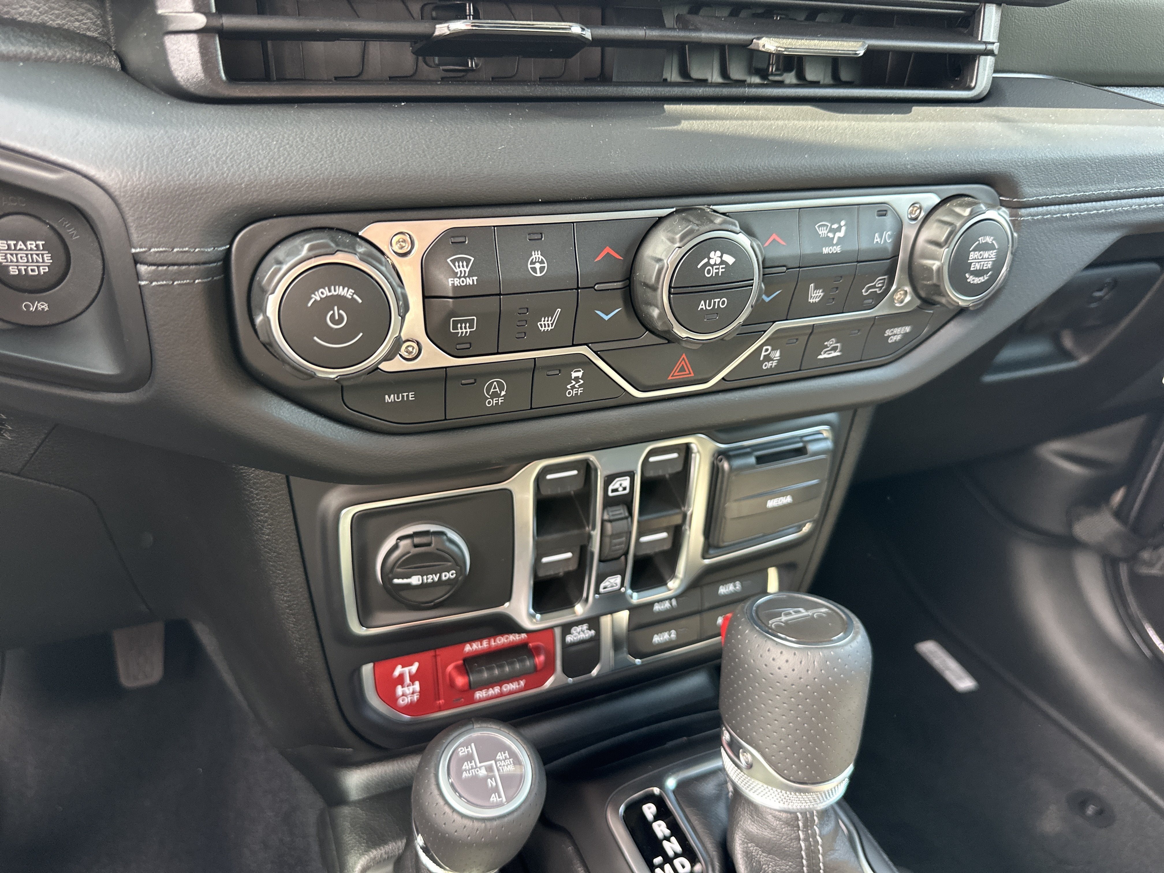 2027 Jeep Gladiator Mojave
