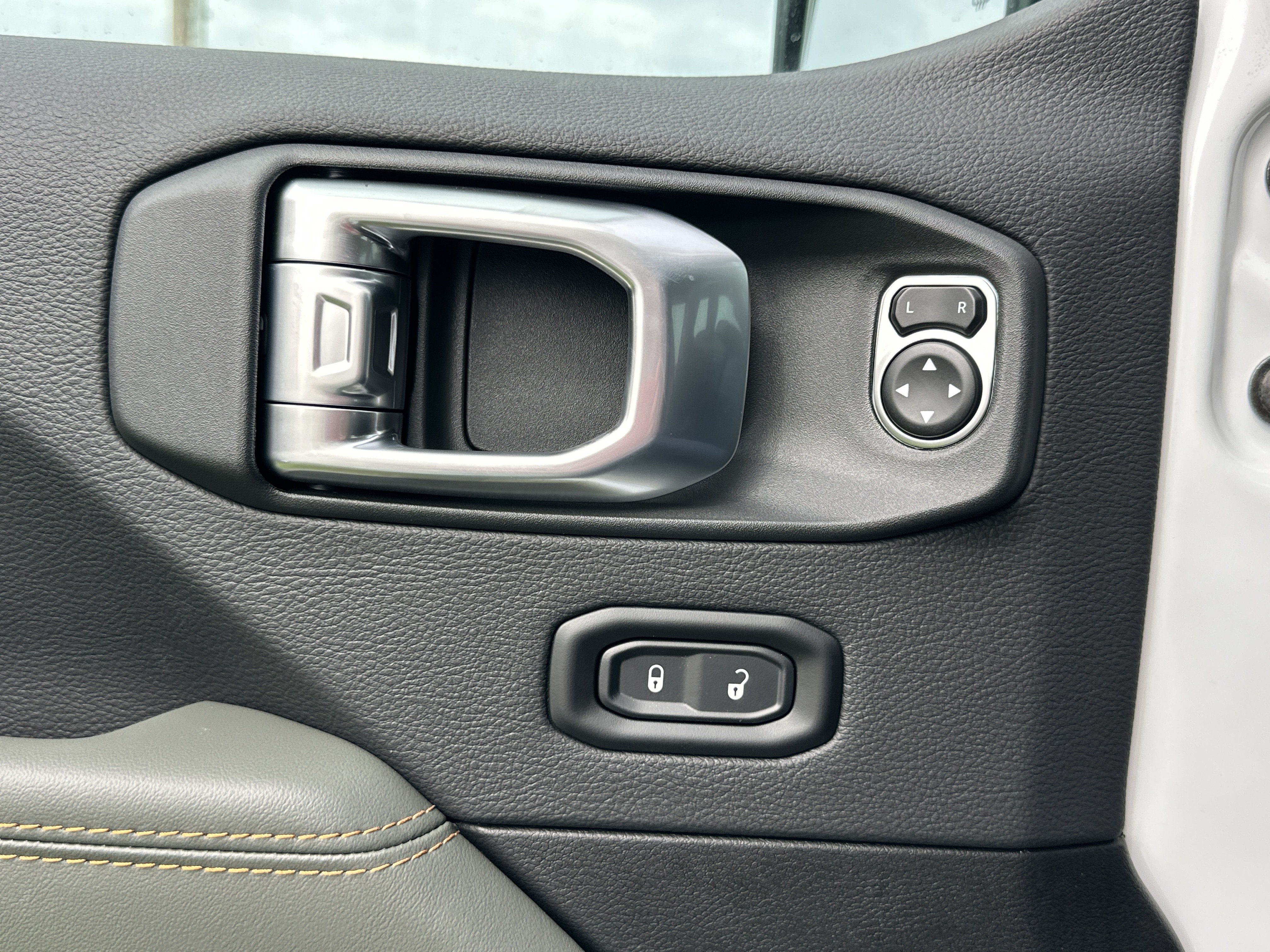 2027 Jeep Gladiator Mojave