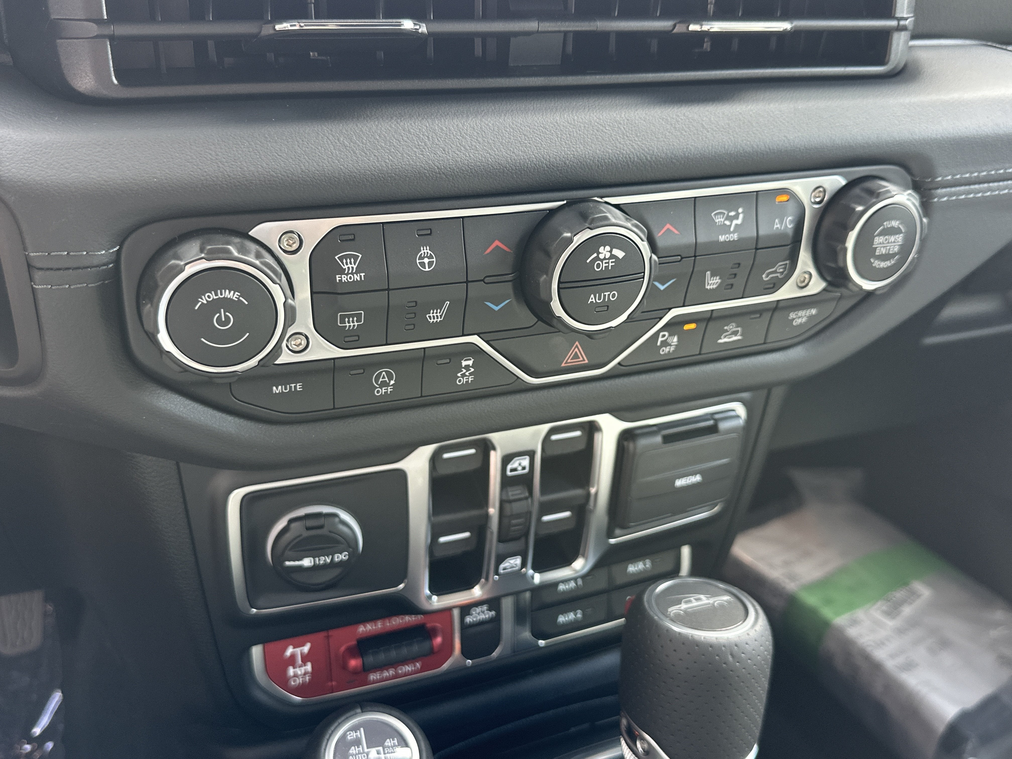 2027 Jeep Gladiator Mojave