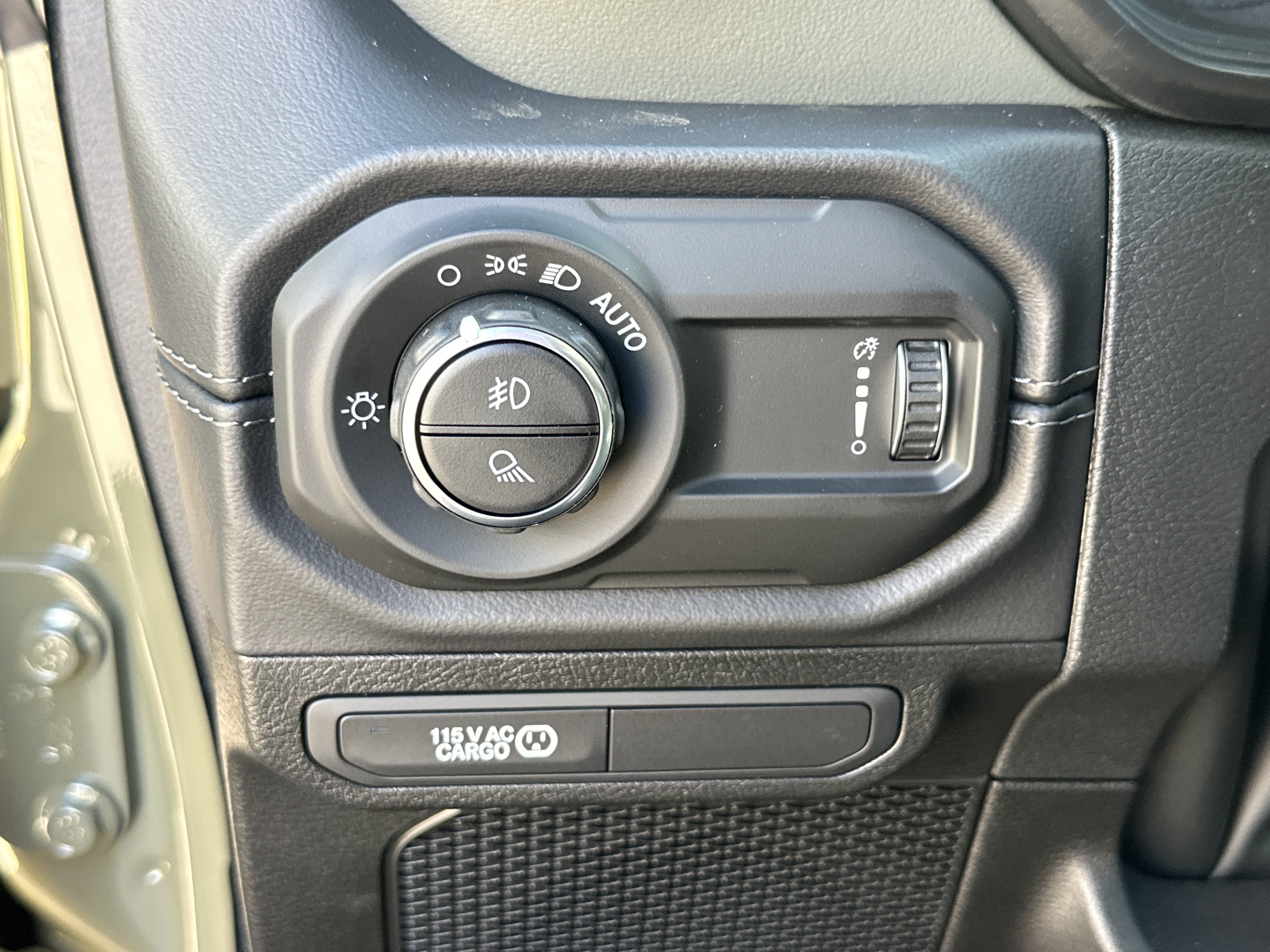 2027 Jeep Gladiator Base