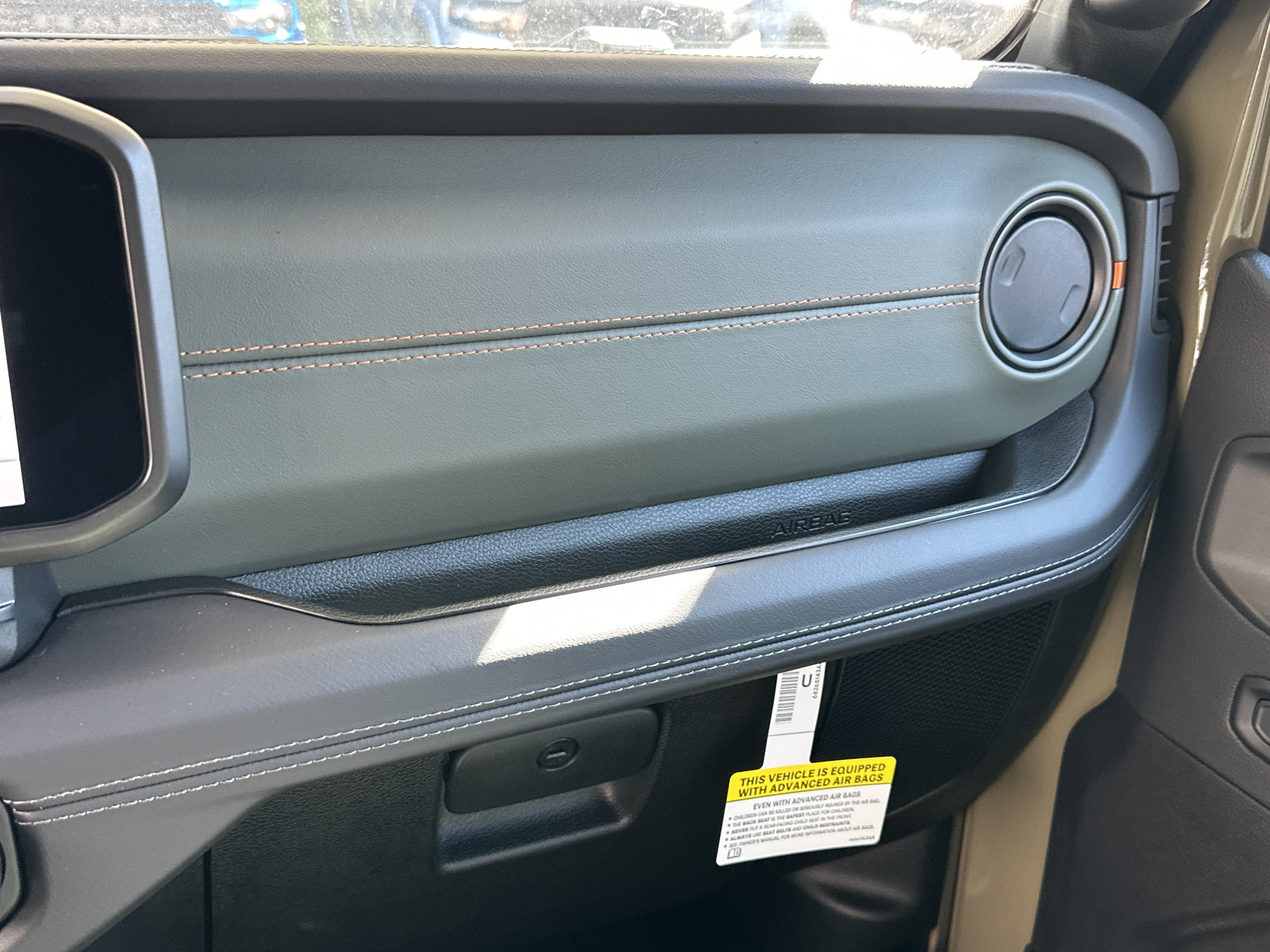 2027 Jeep Gladiator Base