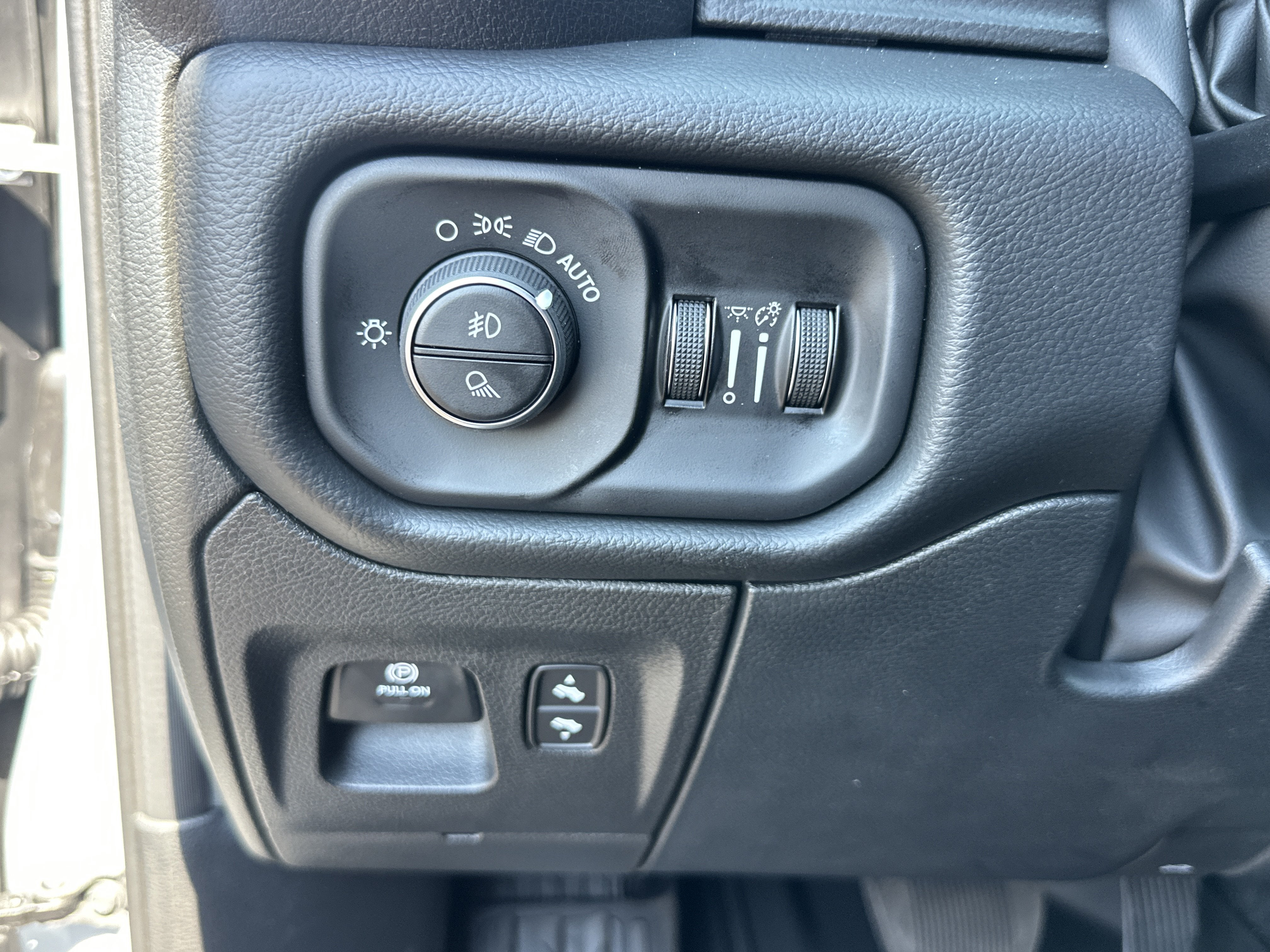 2027 RAM 1500 Big Horn