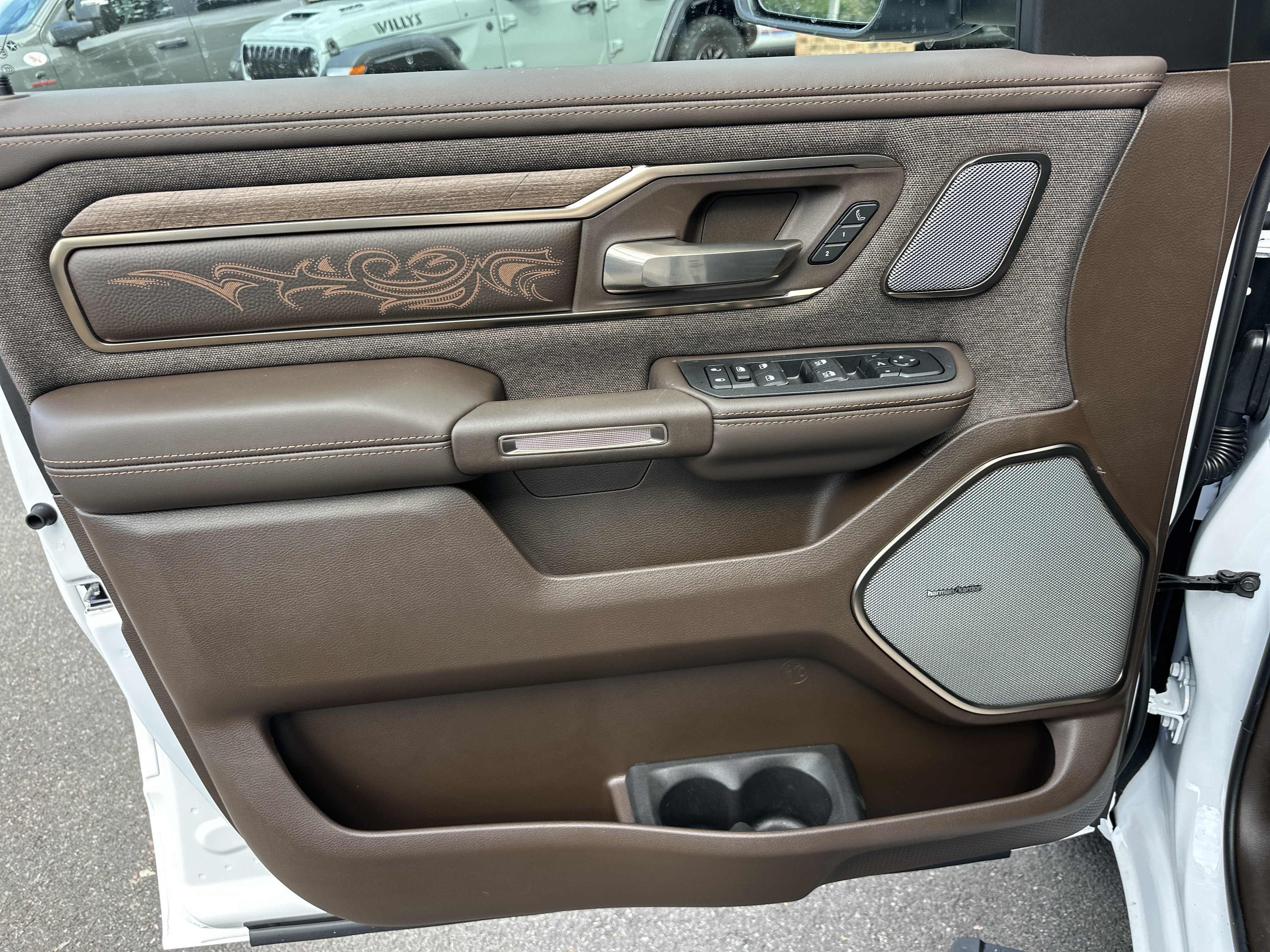 2027 RAM 1500 Longhorn