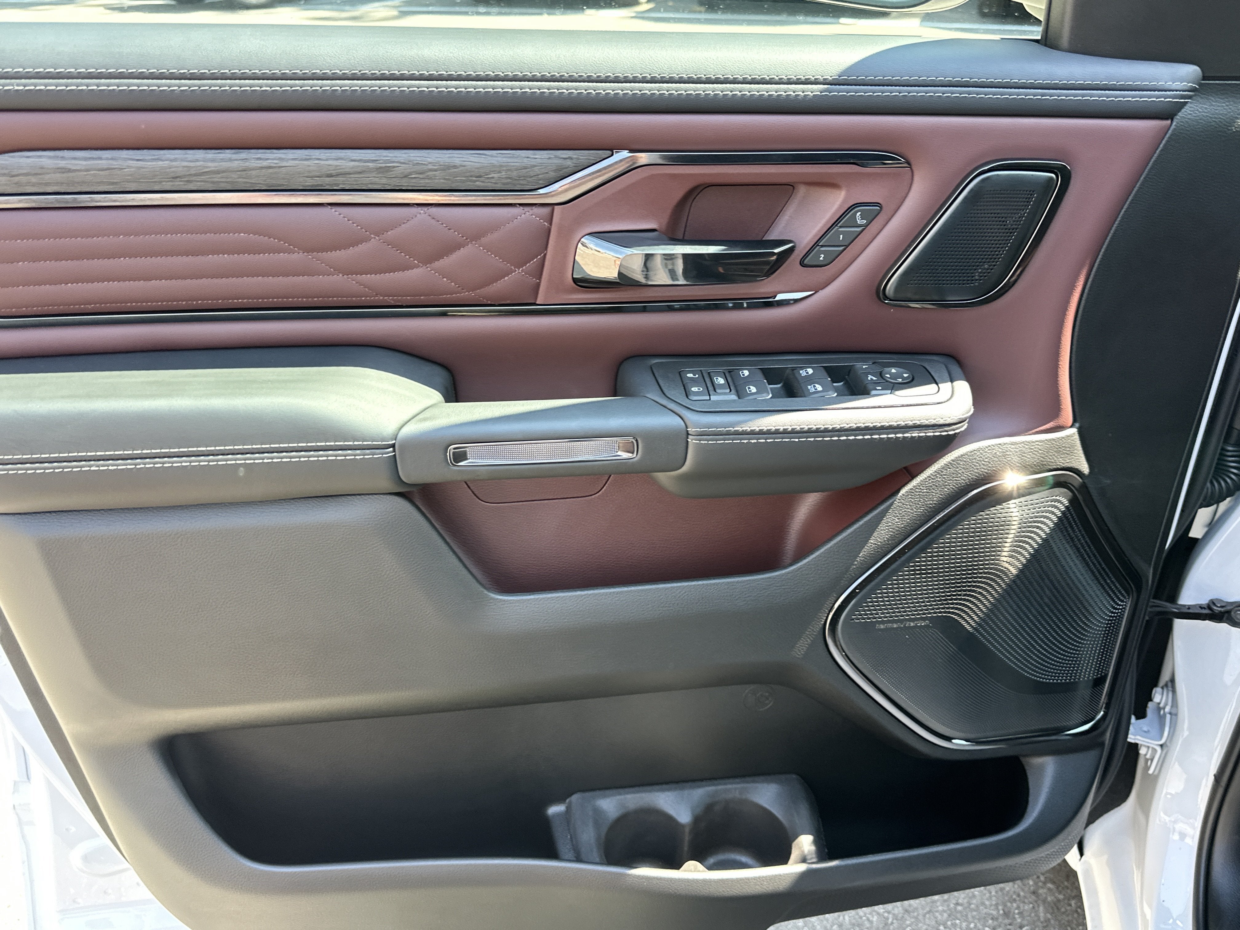 2027 RAM 1500 Limited