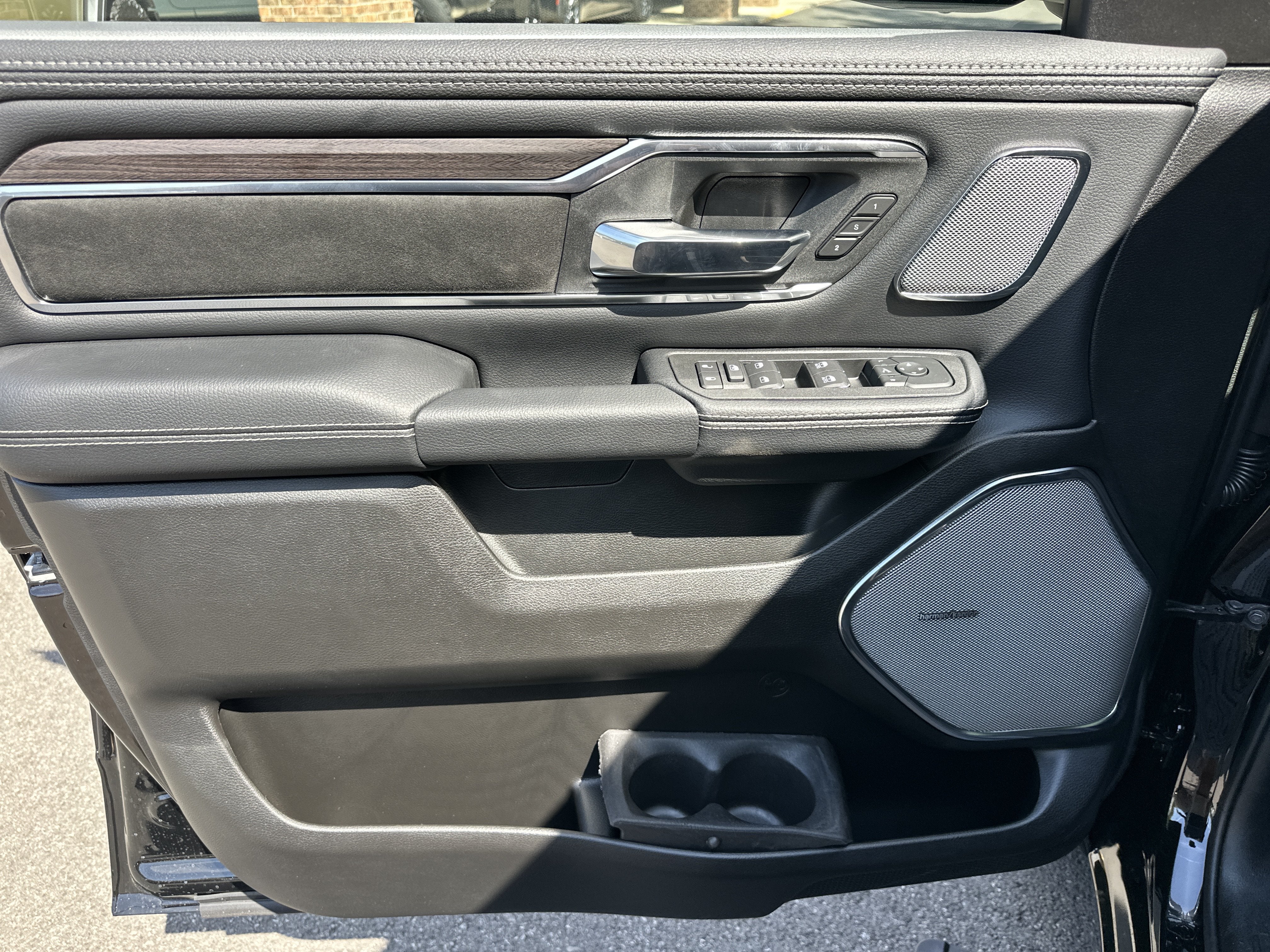 2027 RAM 1500 Laramie