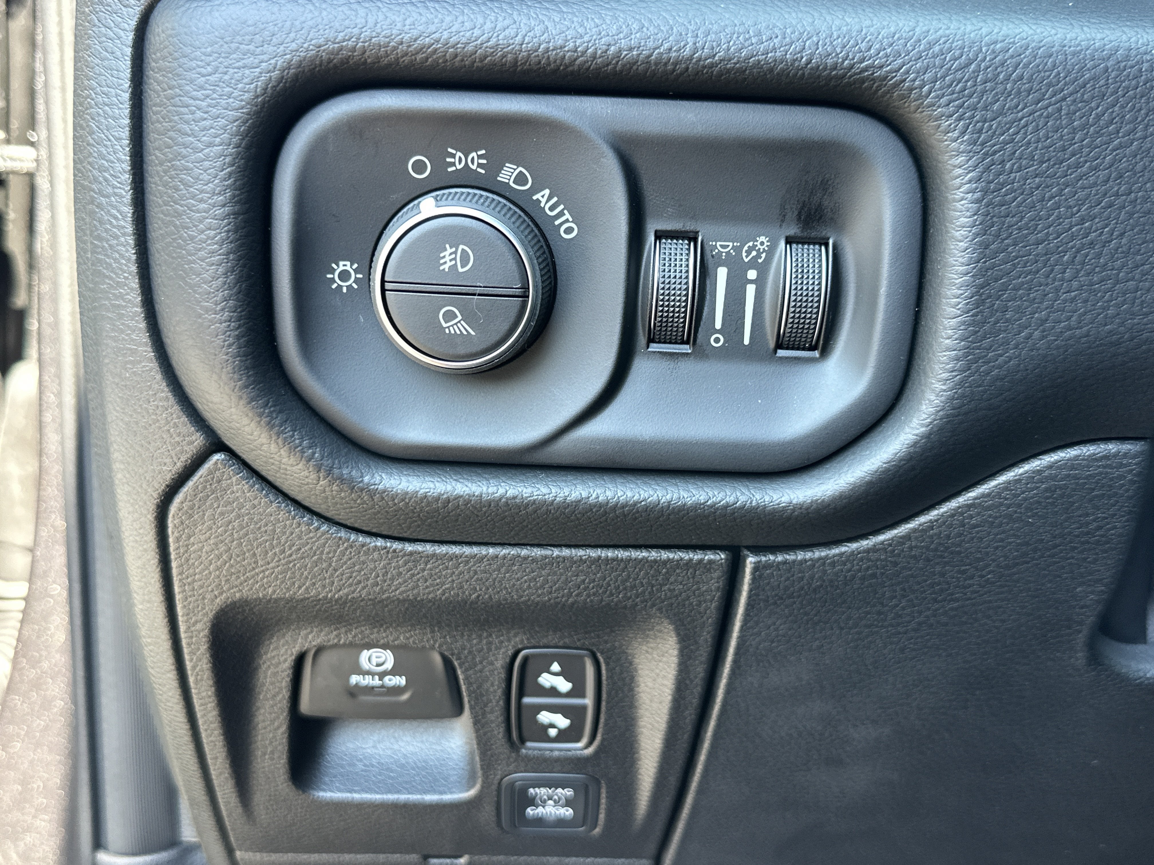 2027 RAM 1500 Laramie