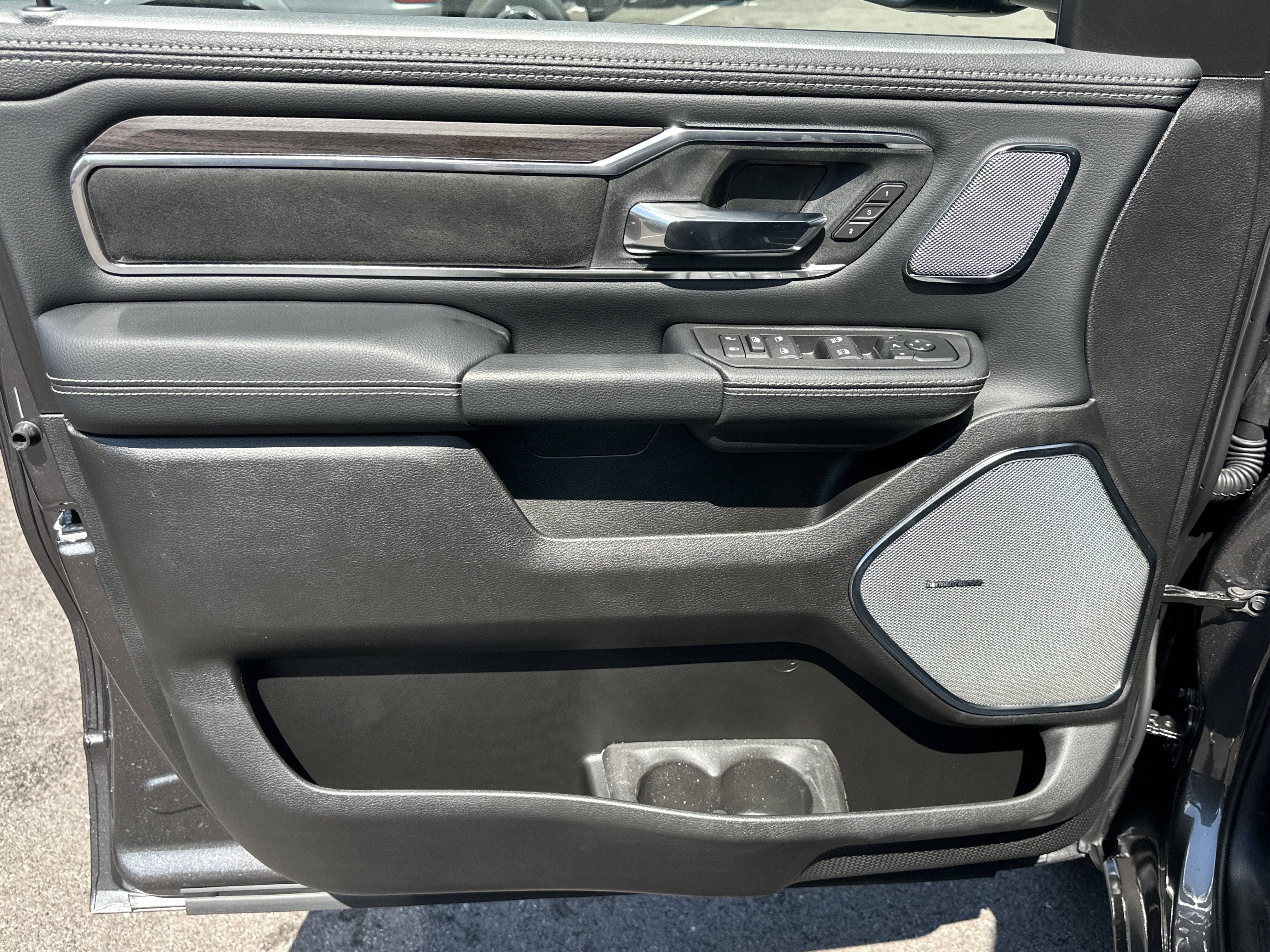 2027 RAM 1500 Laramie