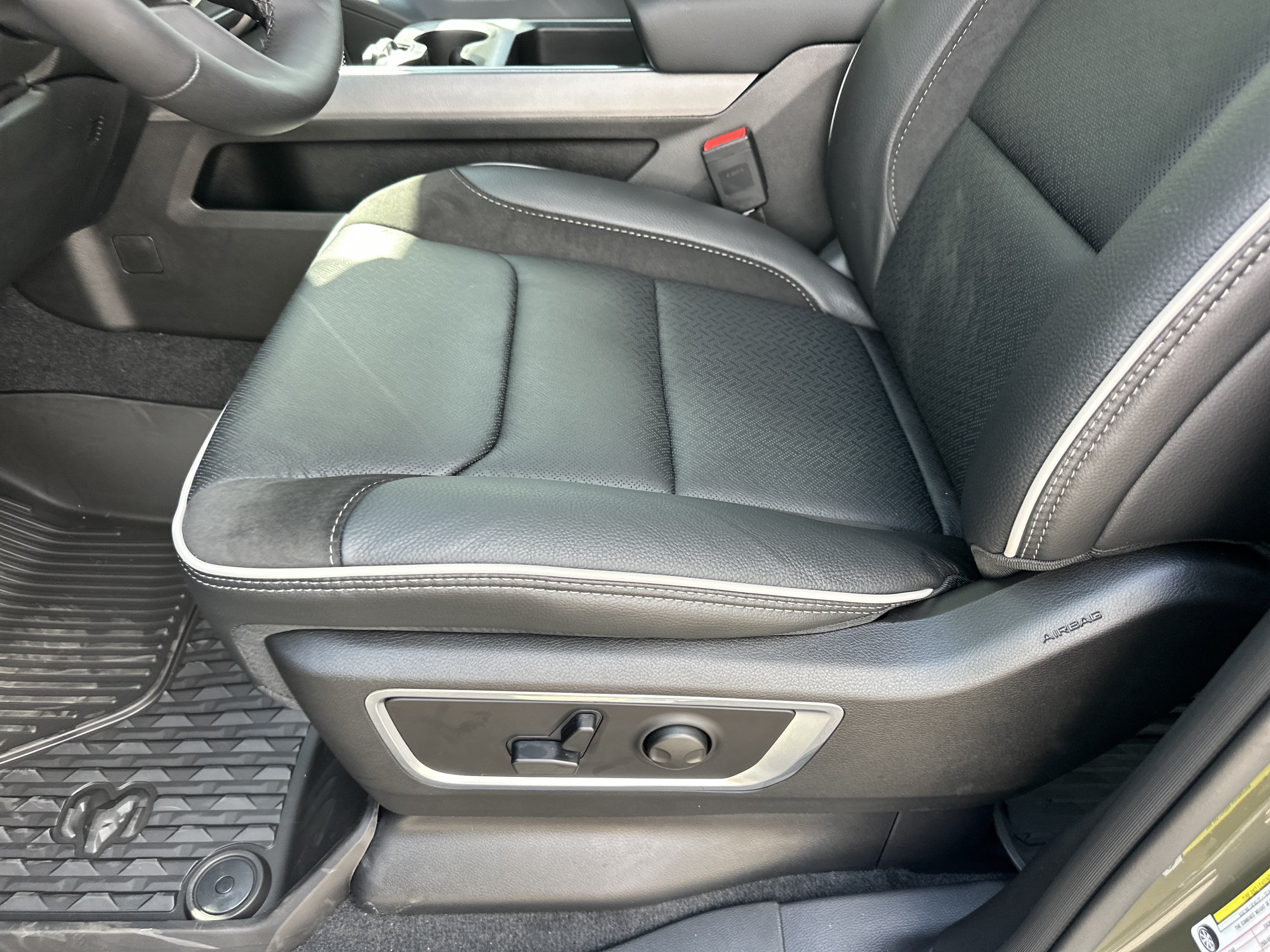 2027 RAM 1500 Laramie
