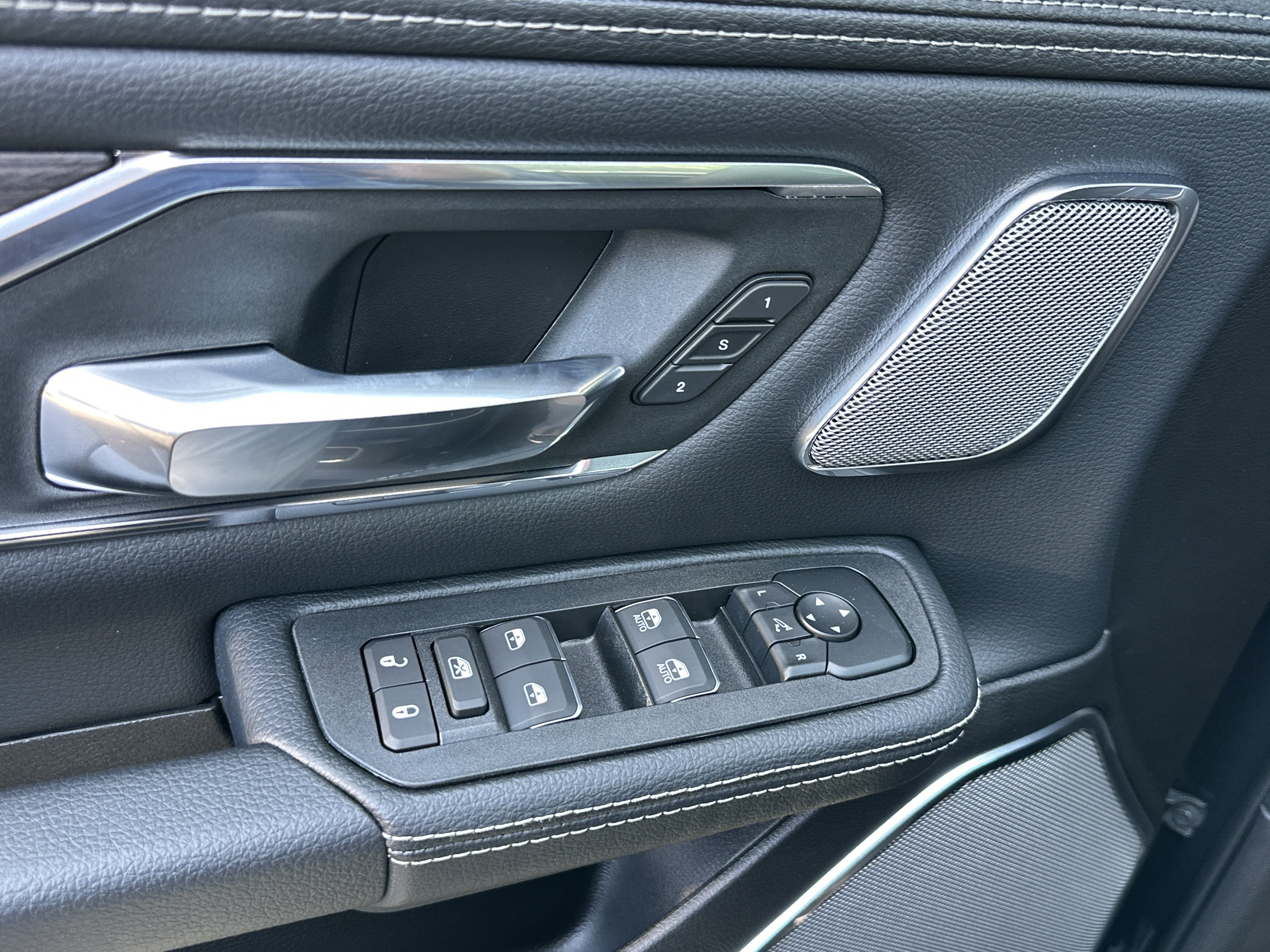 2027 RAM 1500 Laramie