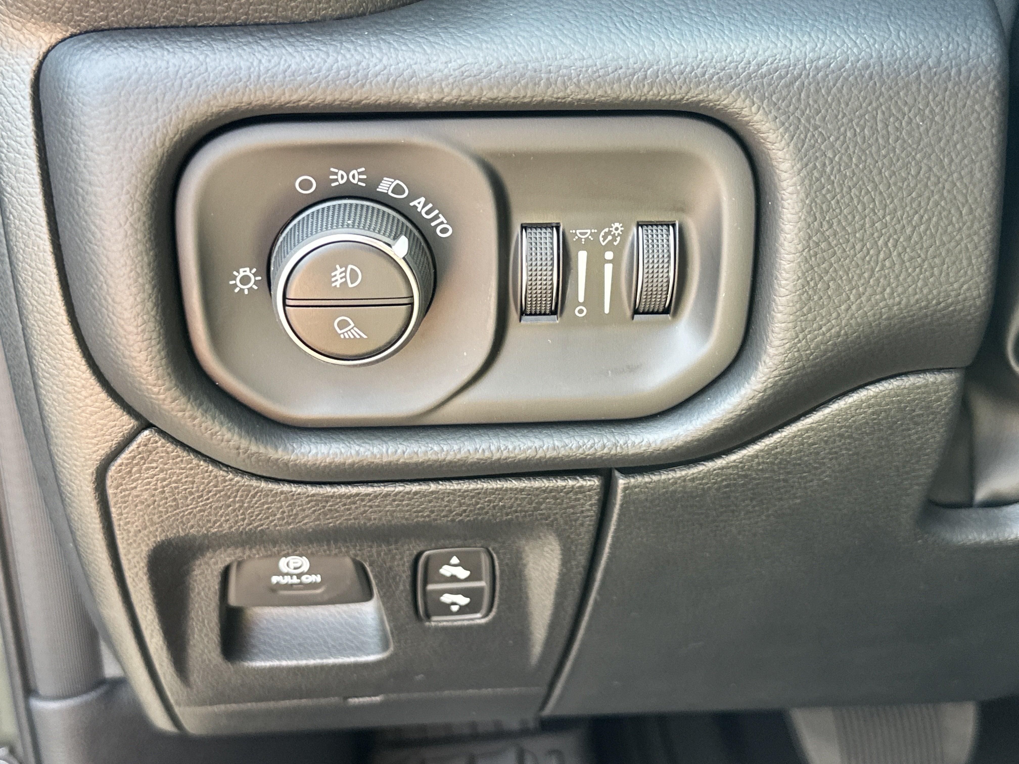 2027 RAM 1500 Rebel