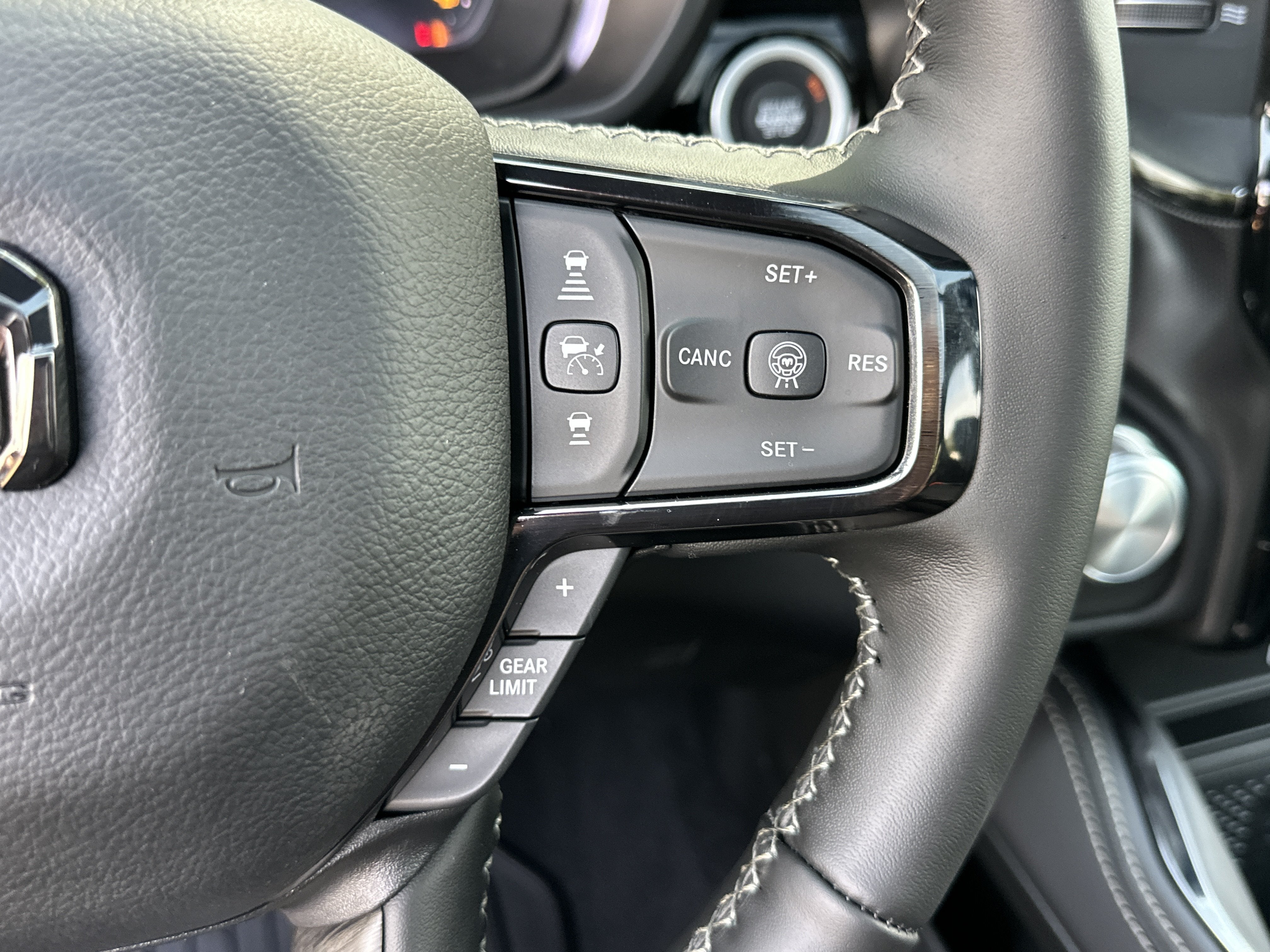 2027 RAM 1500 Limited