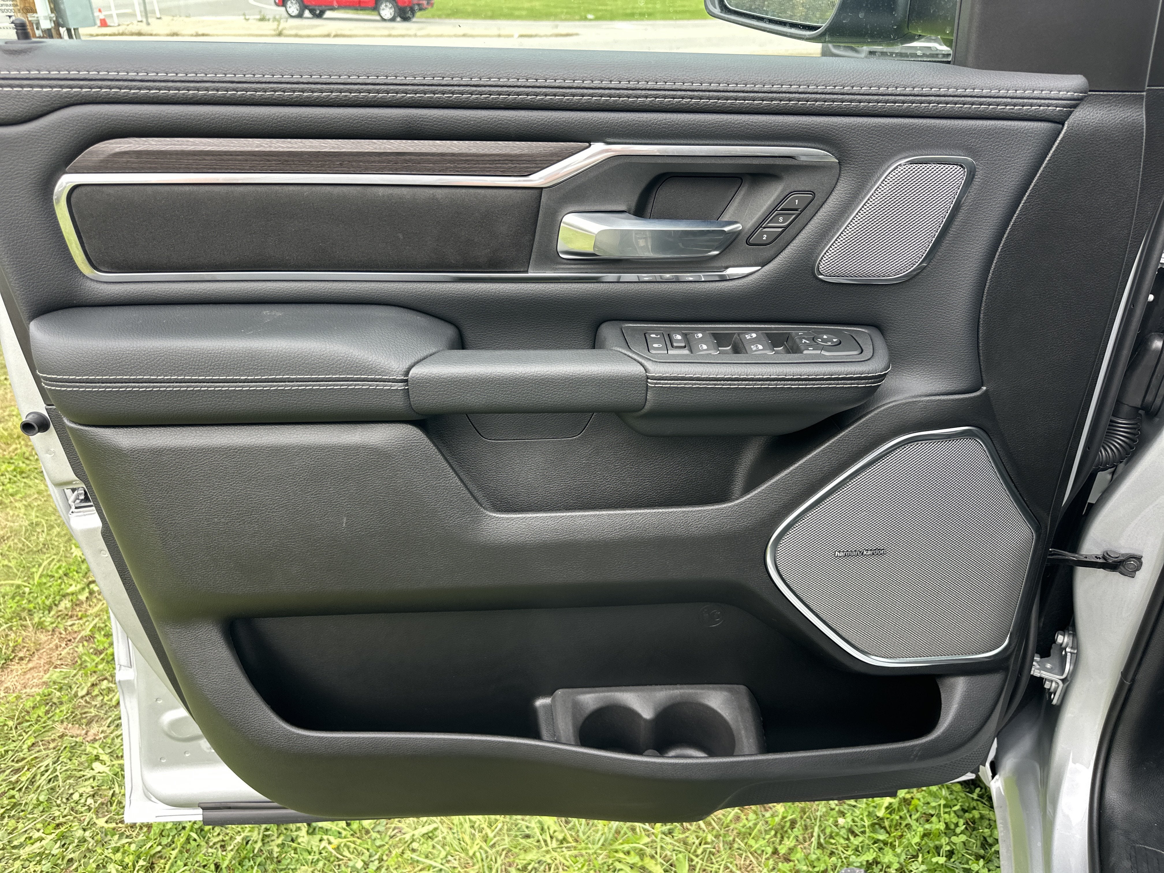 2027 RAM 1500 Laramie