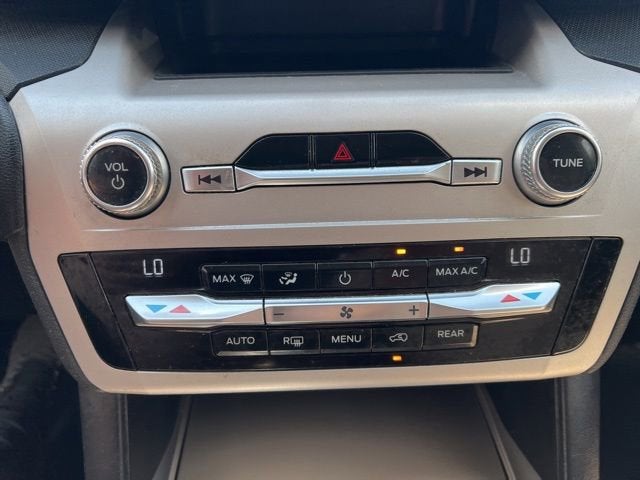 2021 Ford Explorer Base
