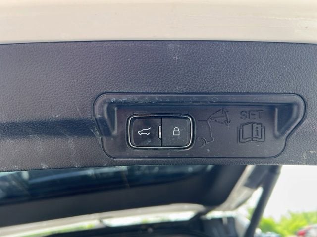2021 Ford Explorer Base