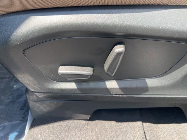 2021 Ford Explorer Base