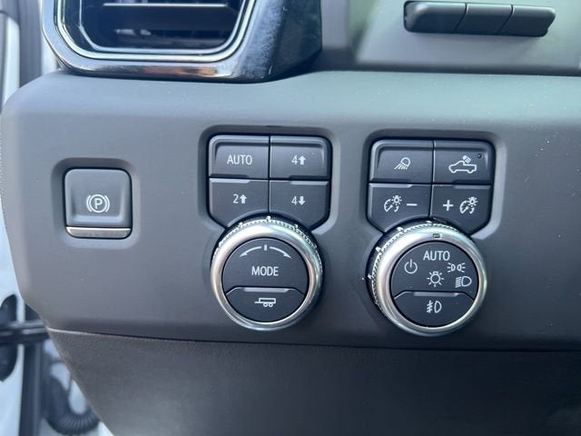 2025 GMC Sierra 2500HD AT4