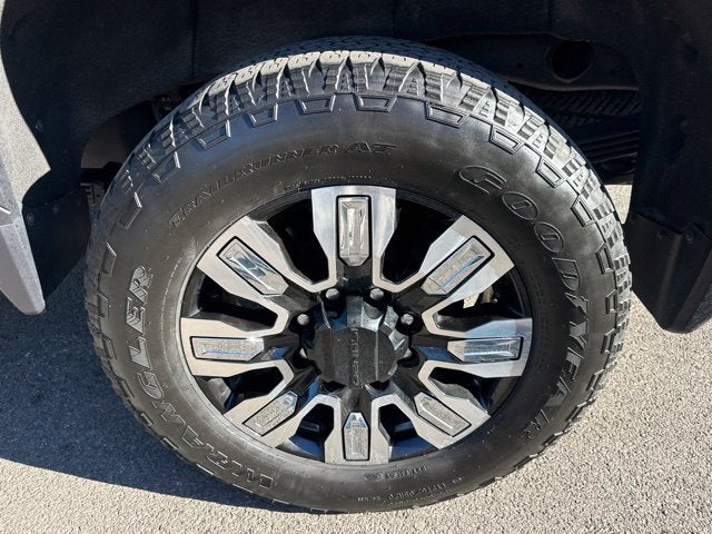 2025 GMC Sierra 2500HD Denali