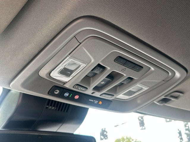 2025 GMC Sierra 3500HD SLT