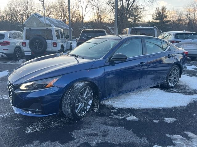 2024 Nissan Altima 2.0 SR