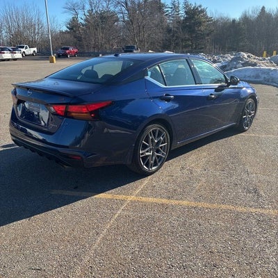 2024 Nissan Altima 2.0 SR