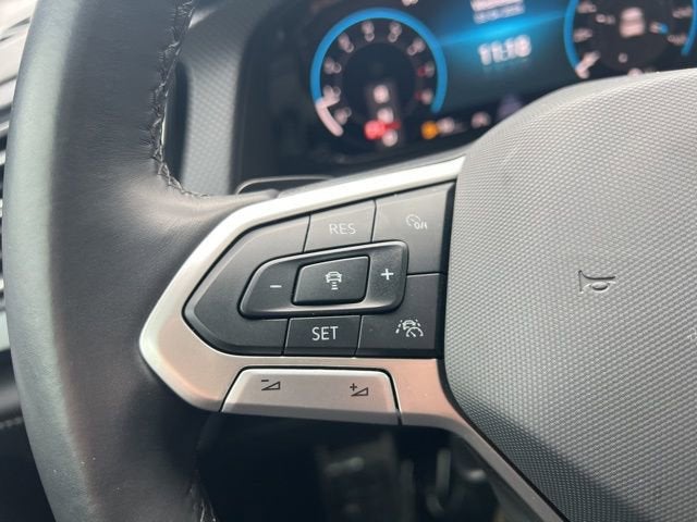 2024 Volkswagen Atlas Cross Sport 2.0T SEL R-Line