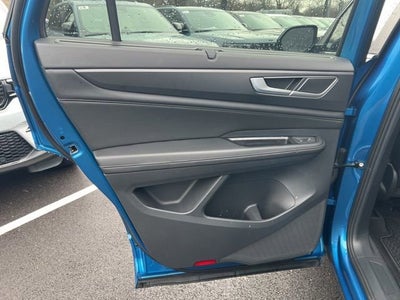 2024 Volkswagen Atlas Cross Sport 2.0T SEL R-Line