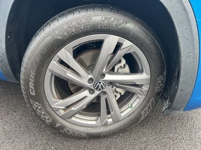 2024 Volkswagen Atlas Cross Sport 2.0T SEL R-Line
