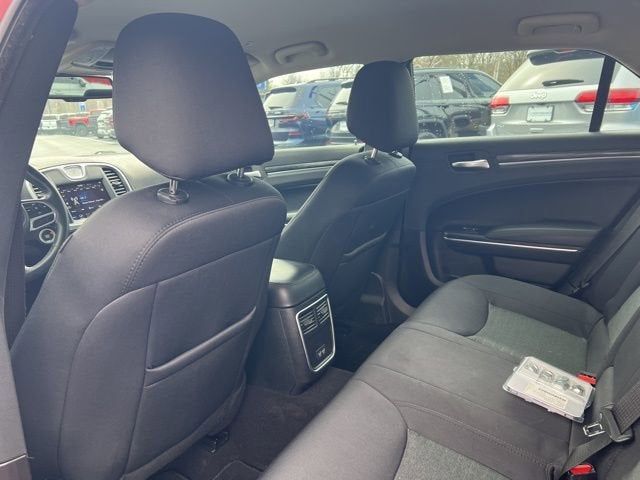 2021 Chrysler 300 Touring