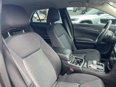 2021 Chrysler 300 Touring