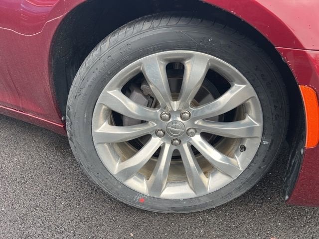 2021 Chrysler 300 Touring