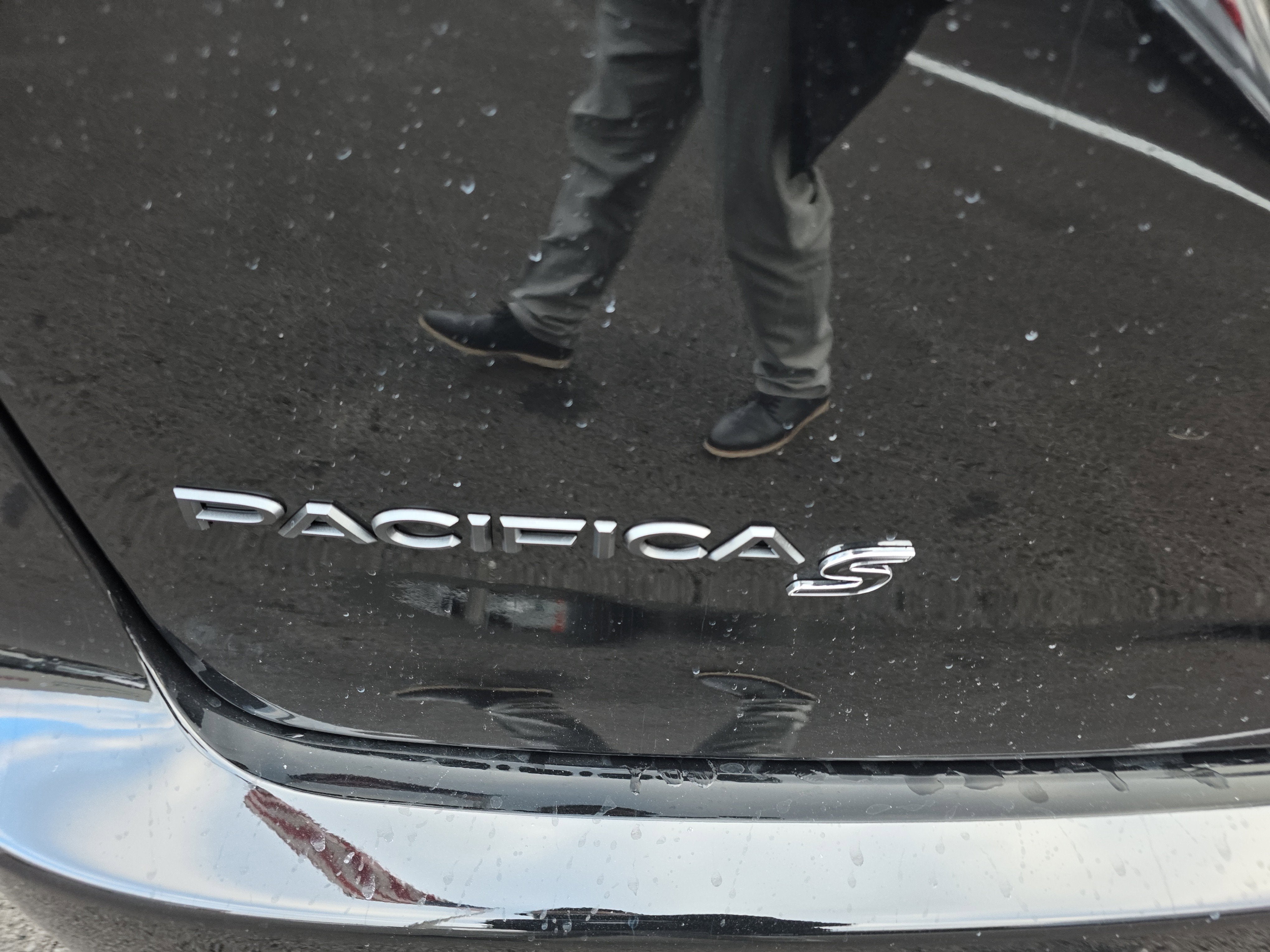 2026 Chrysler Pacifica Select