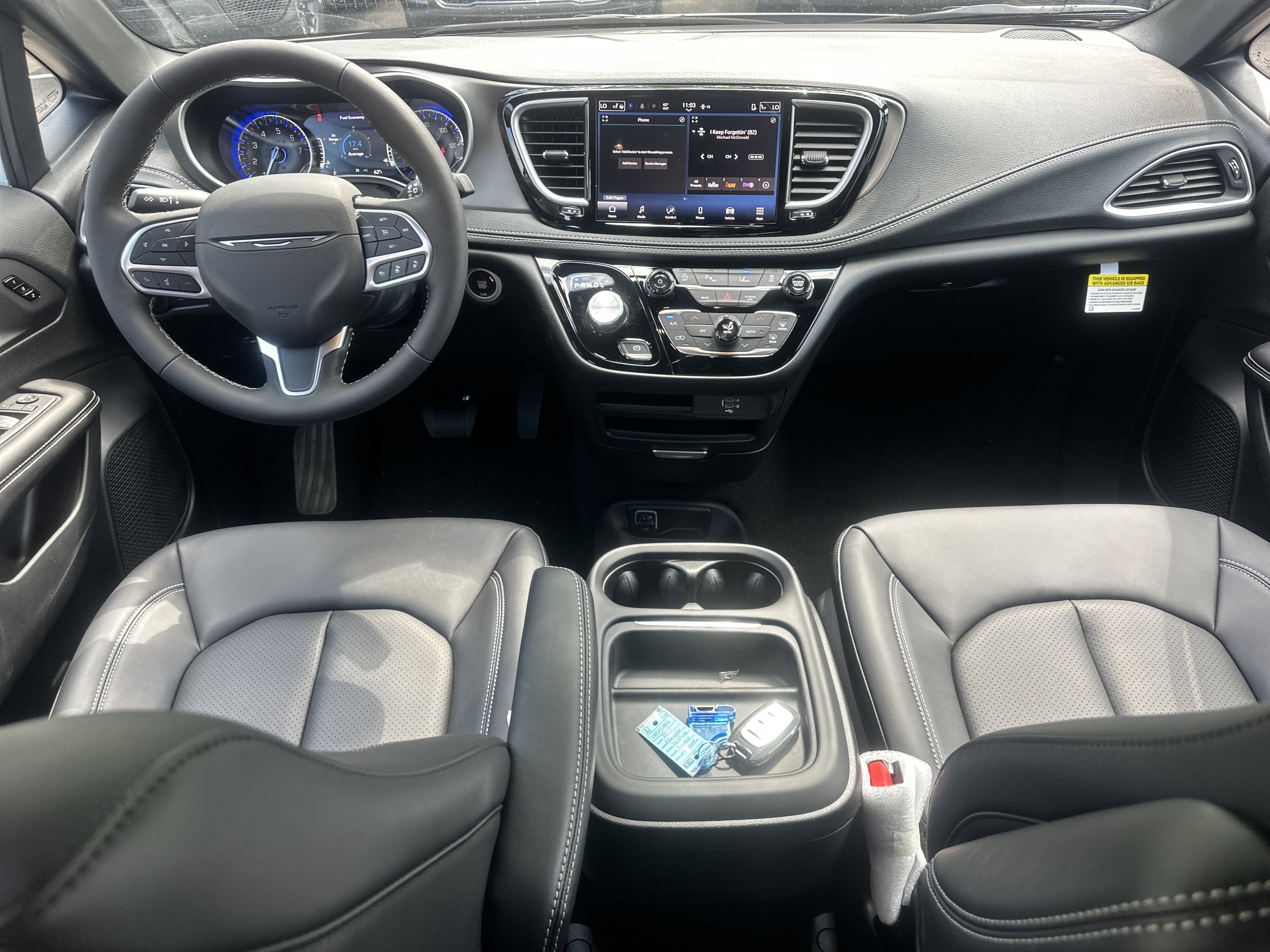 2027 Chrysler Pacifica Select