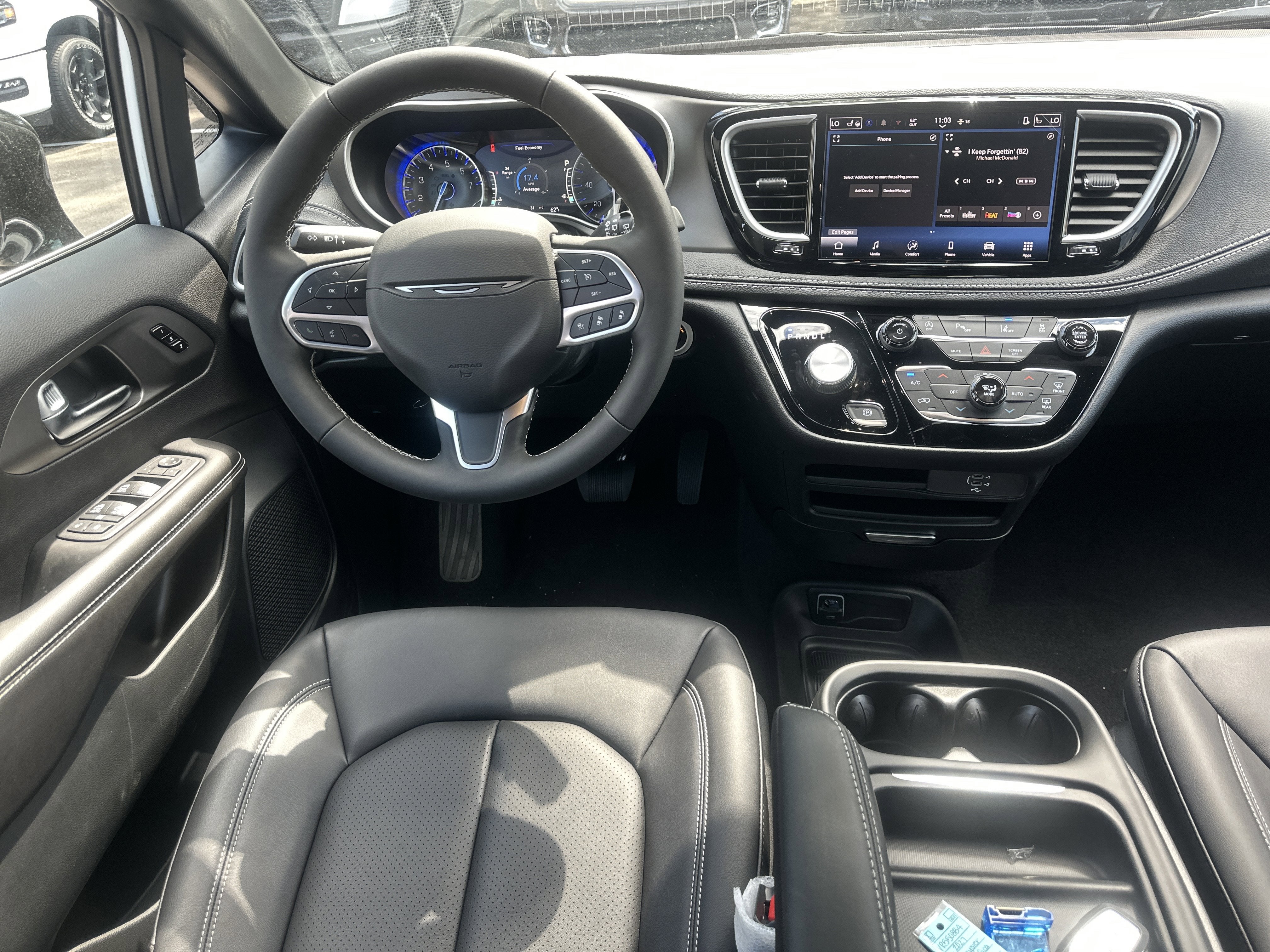 2027 Chrysler Pacifica Select