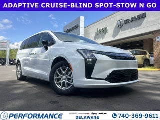 2027 Chrysler Pacifica Select