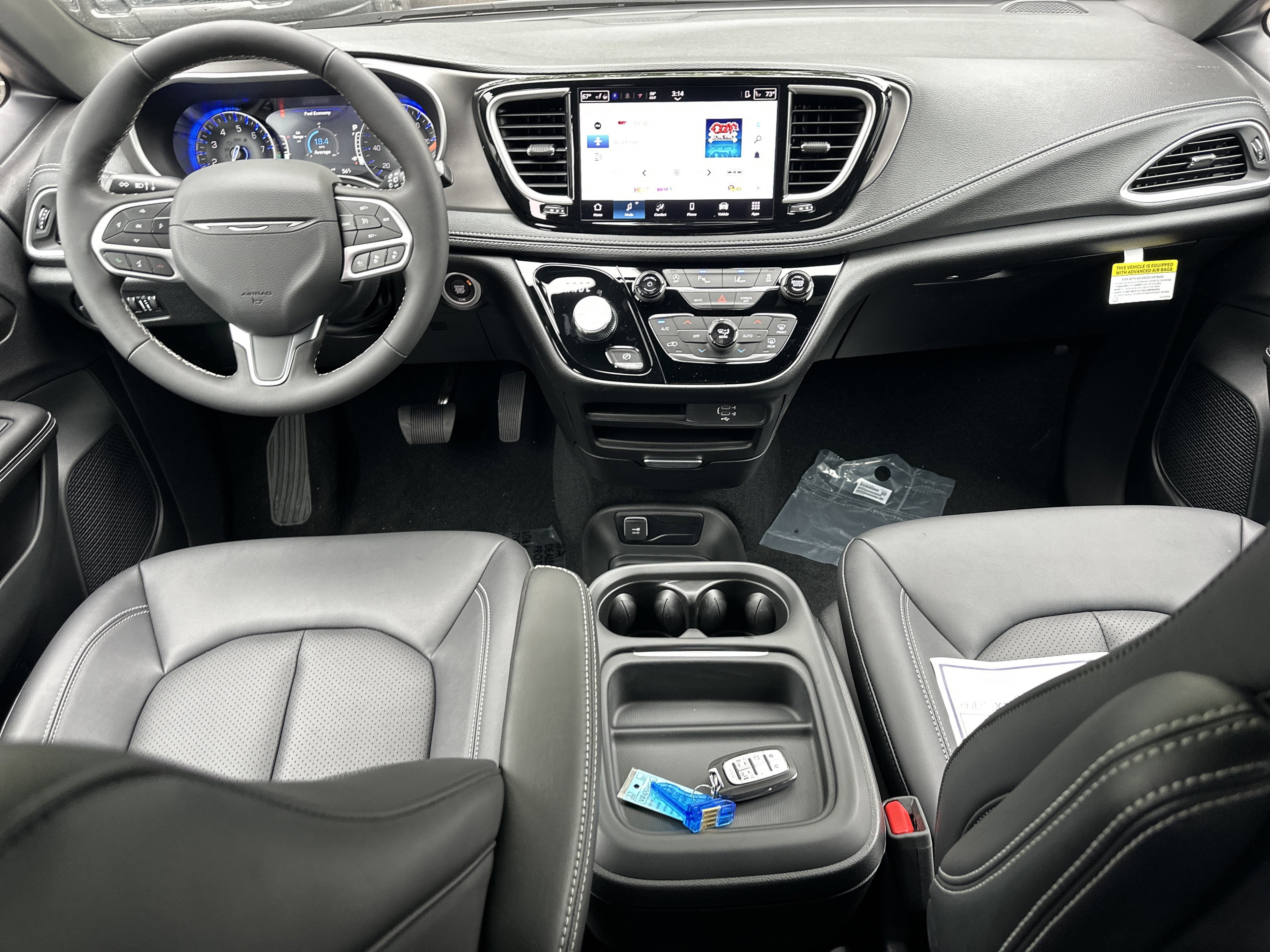 2027 Chrysler Pacifica Select