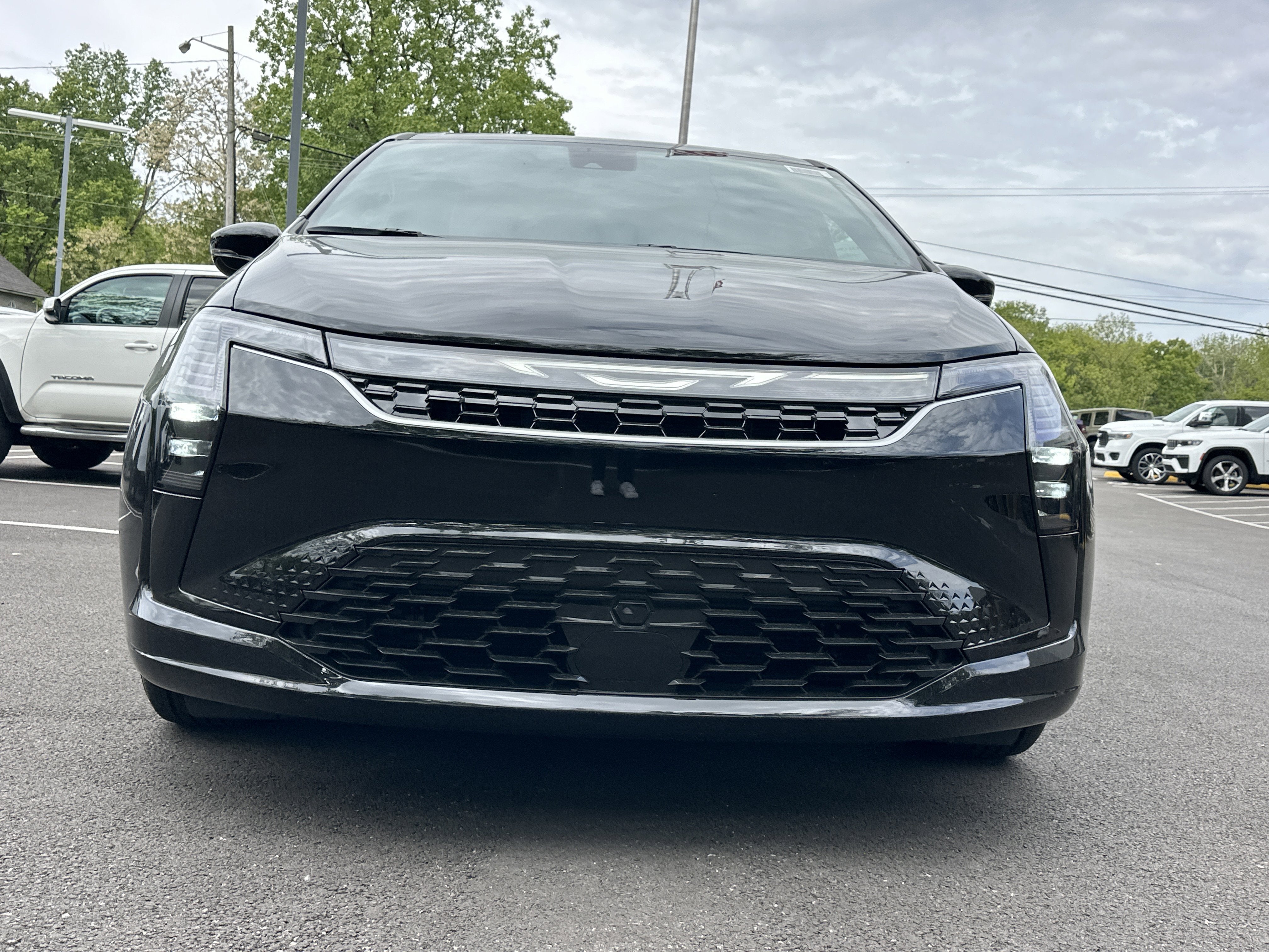 2027 Chrysler Pacifica Select