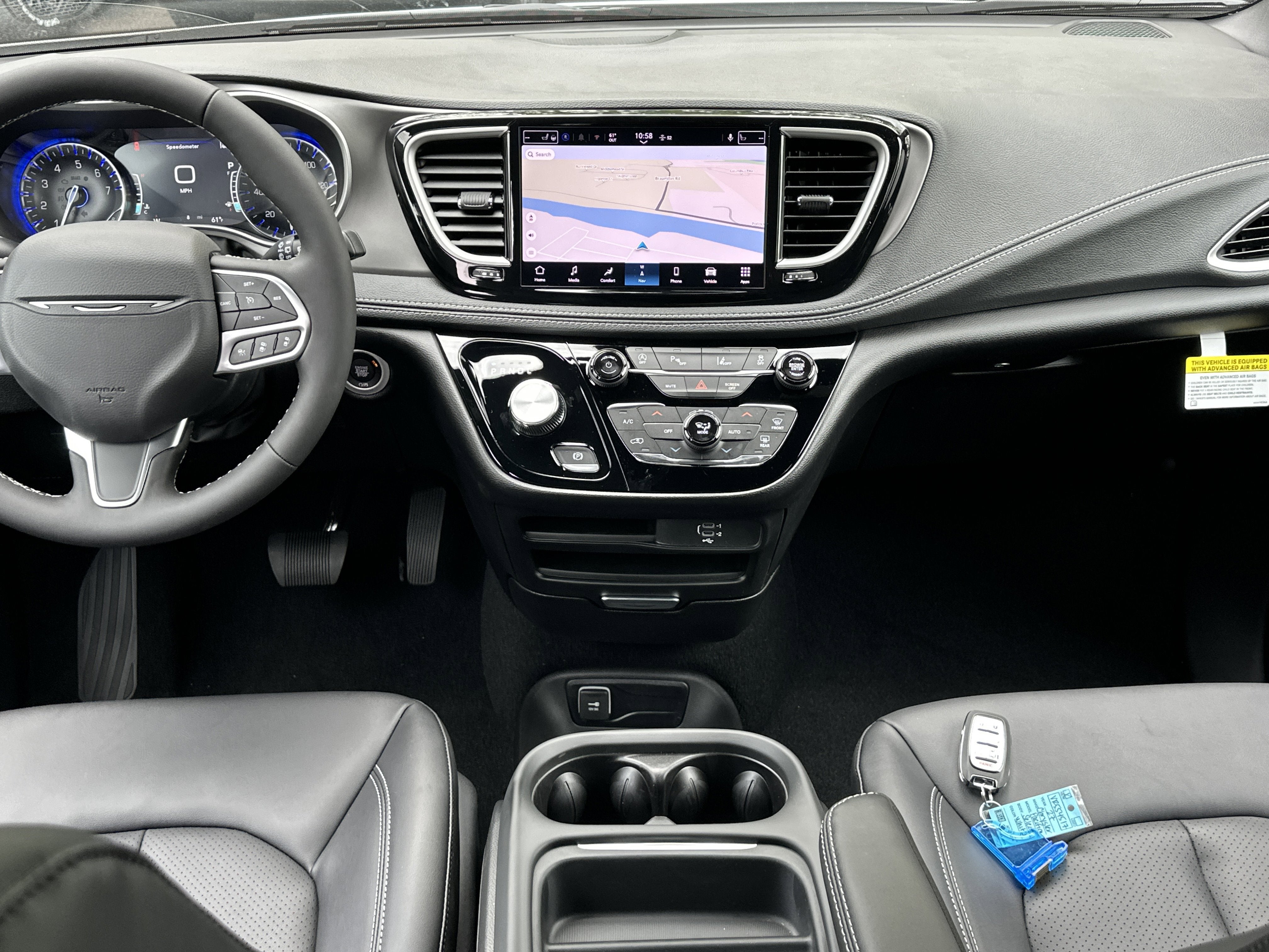 2027 Chrysler Pacifica Select
